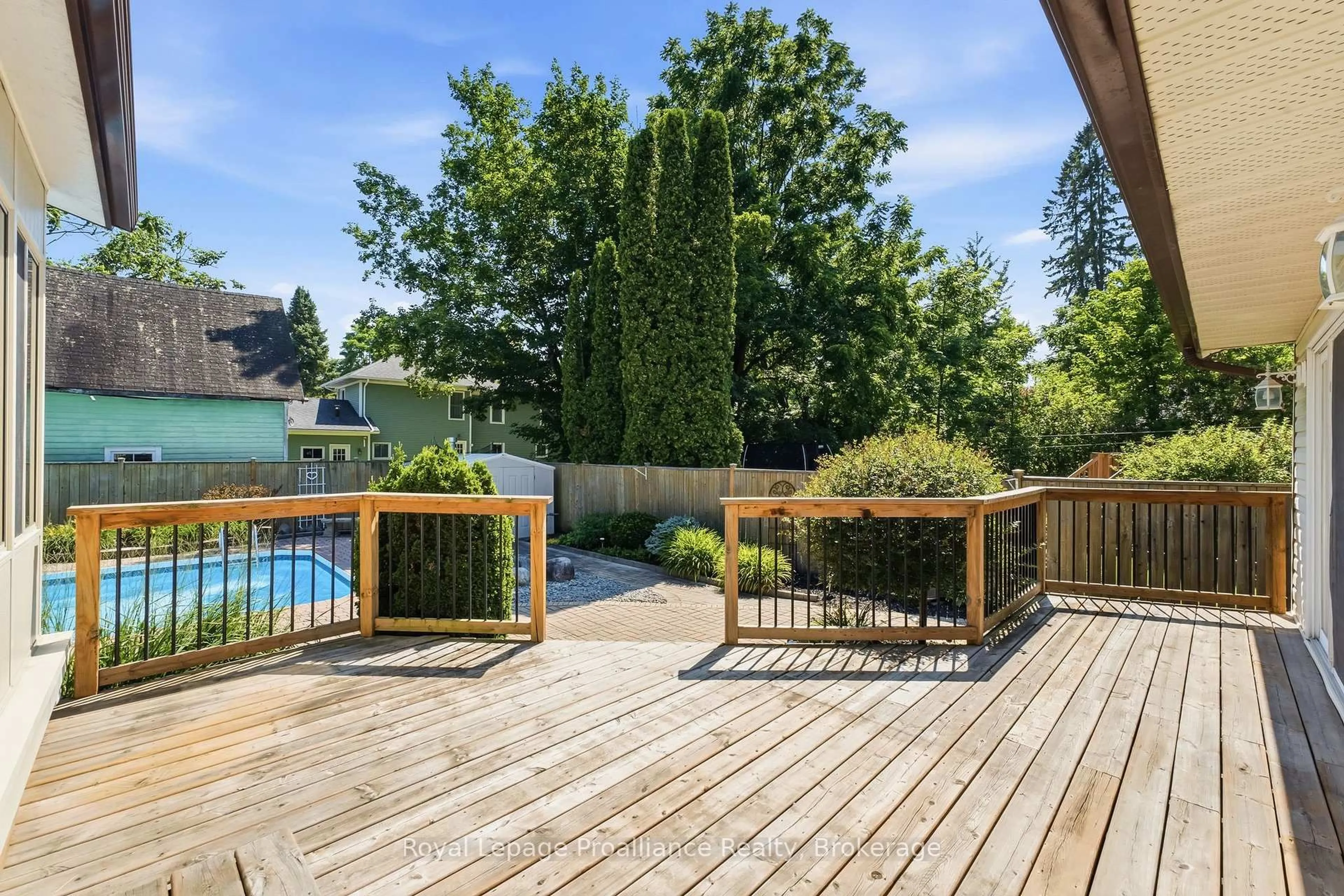 Patio, unknown for 11 Addison St, Brighton Ontario K0K 1H0
