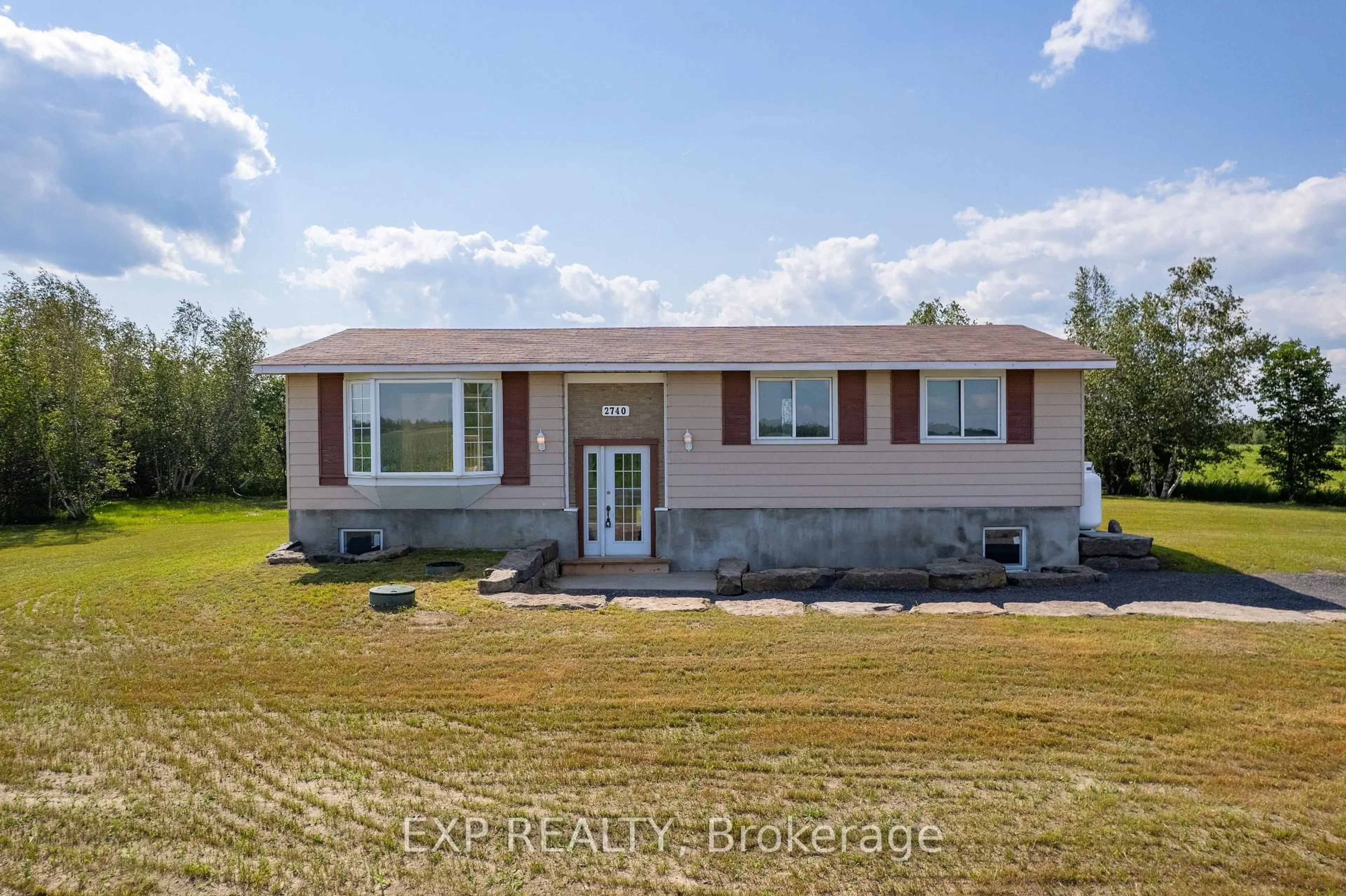 Home with vinyl exterior material, unknown for 2740 CLAUDE DUVAL Sdrd, The Nation Ontario K0B 1R0