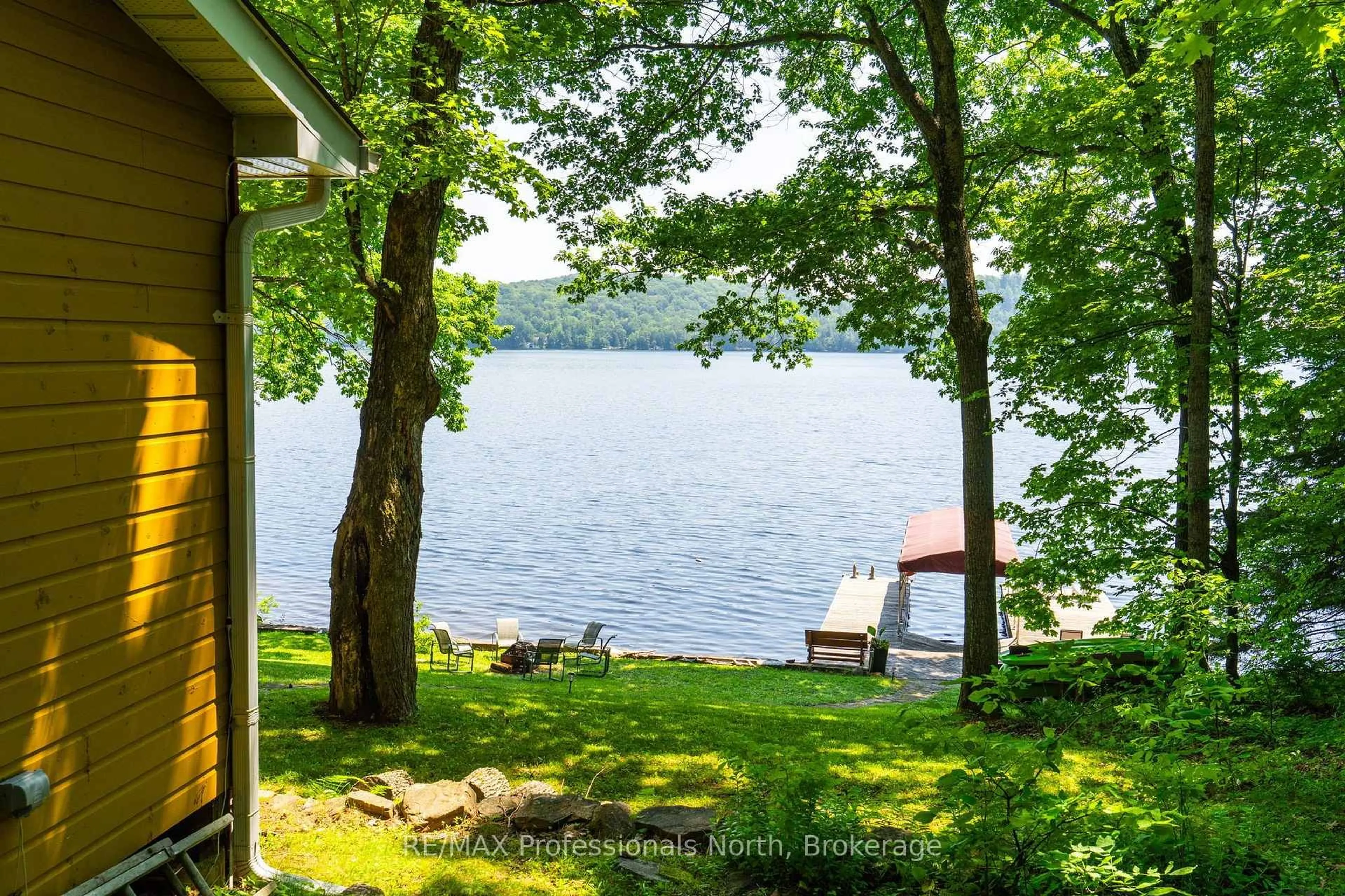 Patio, water/lake/river/ocean view for 1461 South Portage Rd, Lake of Bays Ontario P0A 1H0
