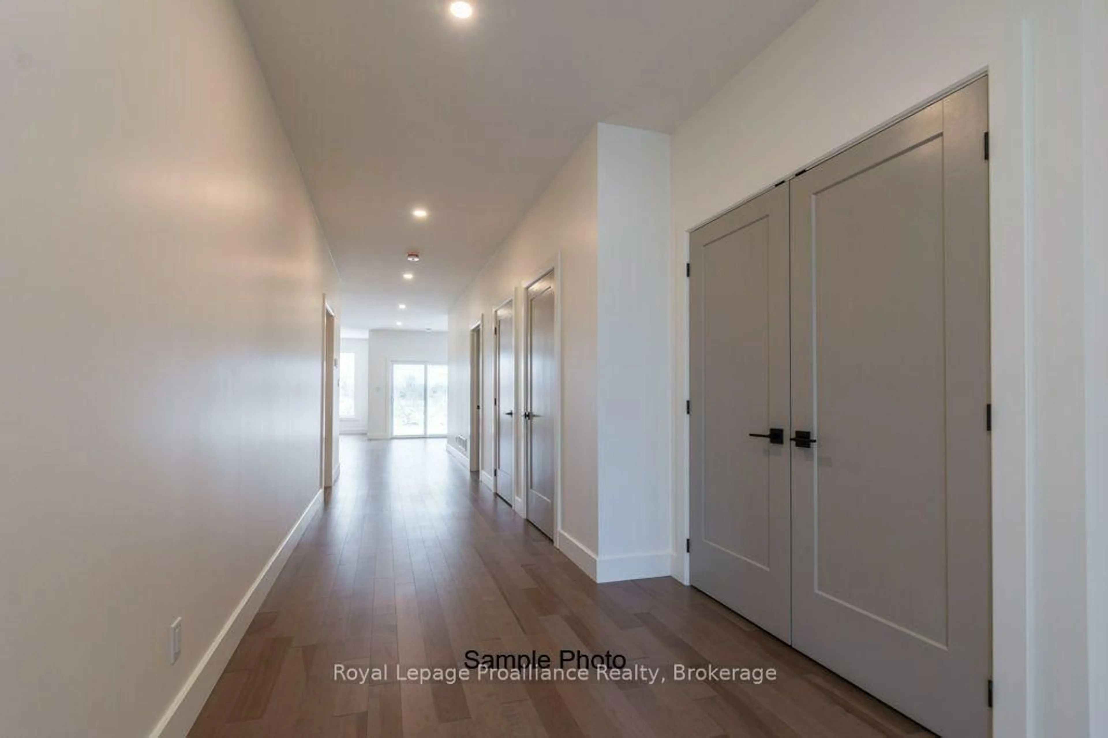 Indoor entryway for 36 Fraser Dr, Quinte West Ontario K0K 1E0