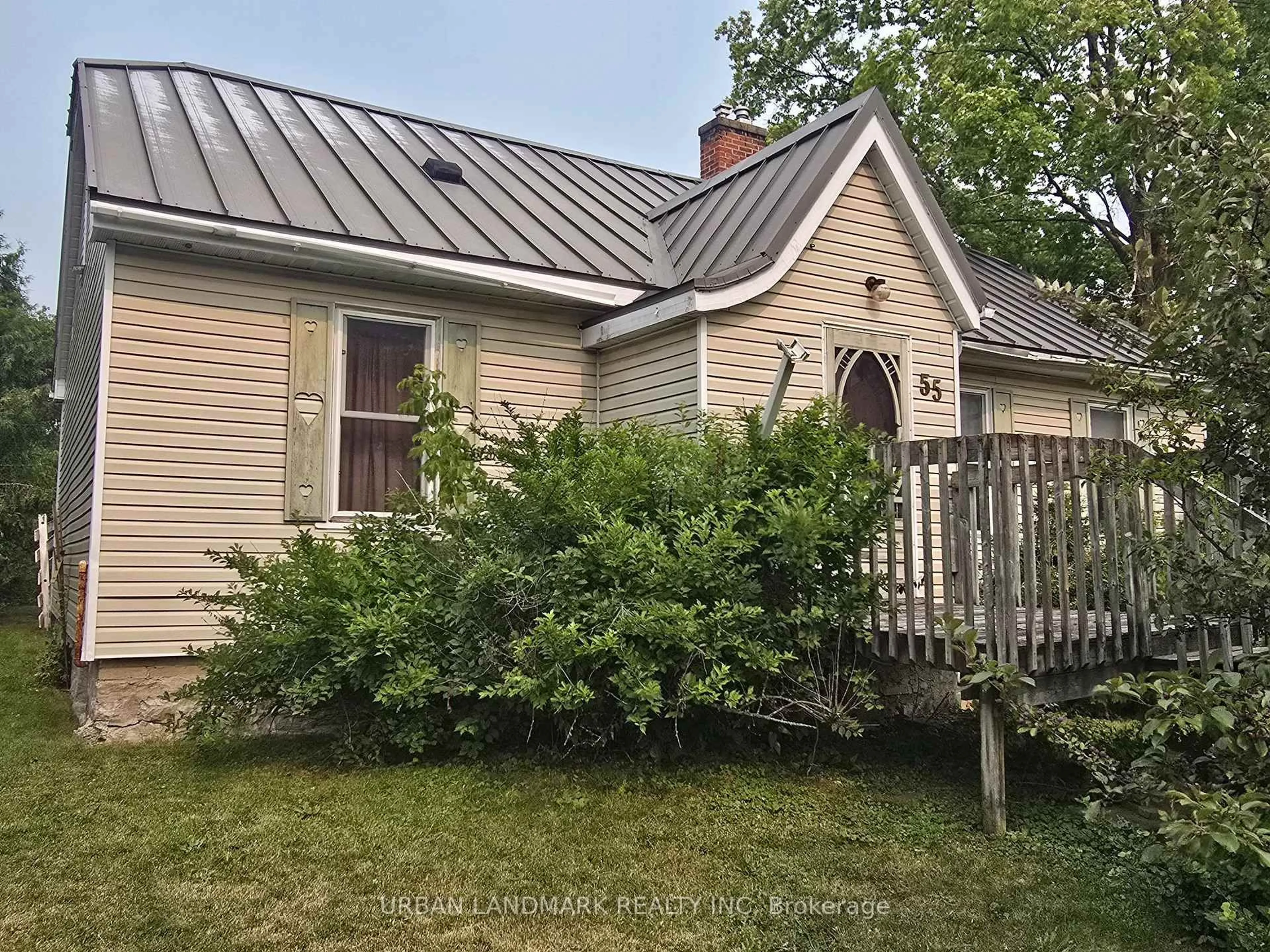 A pic from outside/outdoor area/front of a property/back of a property/a pic from drone, building for 55 Nelson St, Madoc Ontario K0K 2K0