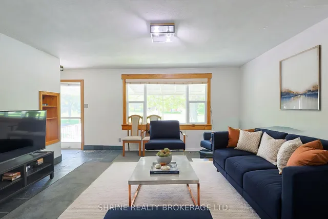 743 Sevilla Park Pl, London East 4