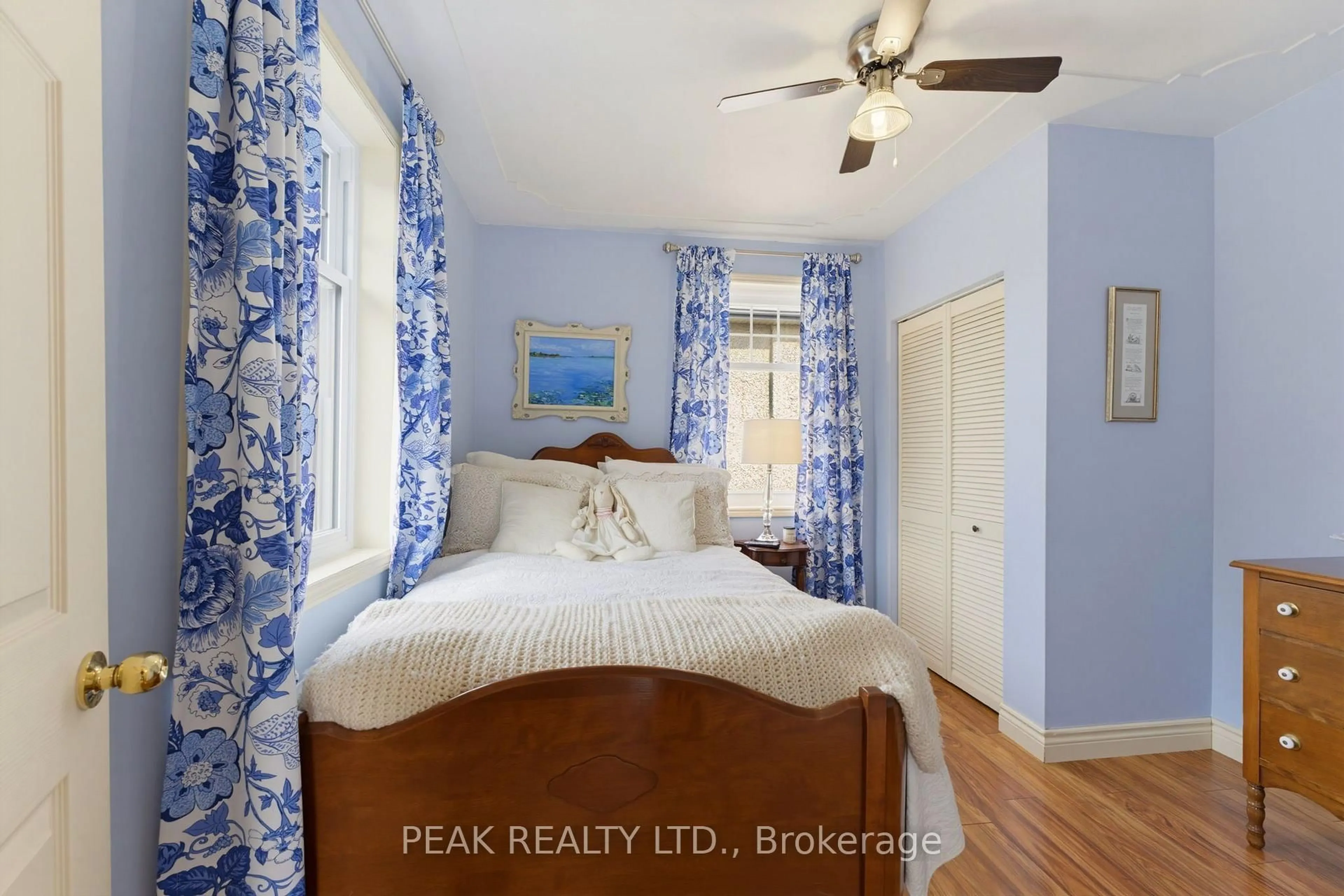 Bedroom with bed, unknown for 41 Banfield St, Brant Ontario N3L 2Y7
