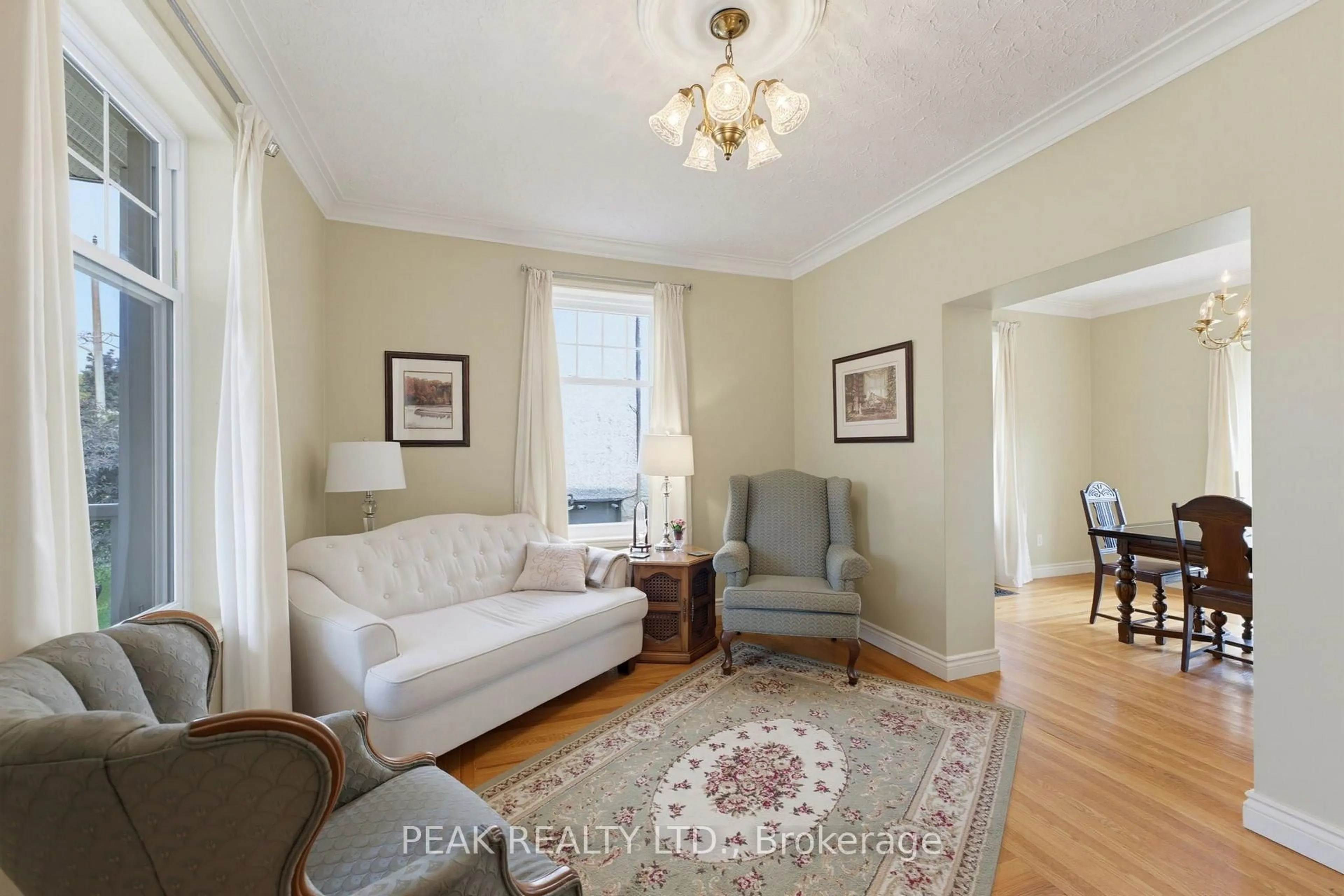 Living room with furniture, unknown for 41 Banfield St, Brant Ontario N3L 2Y7