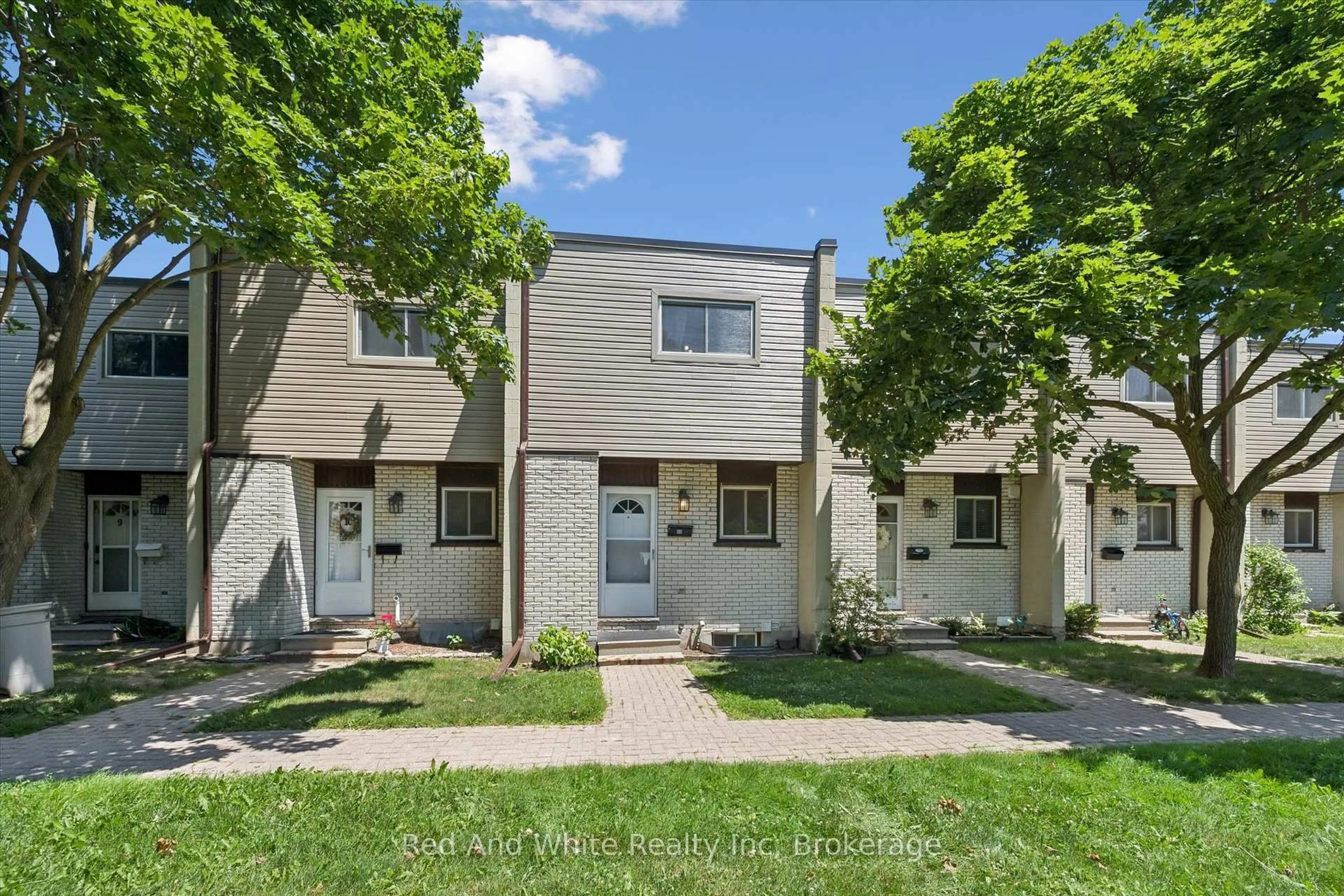 Unknown for 178 Grulke St #11, Kitchener Ontario N2A 1T1