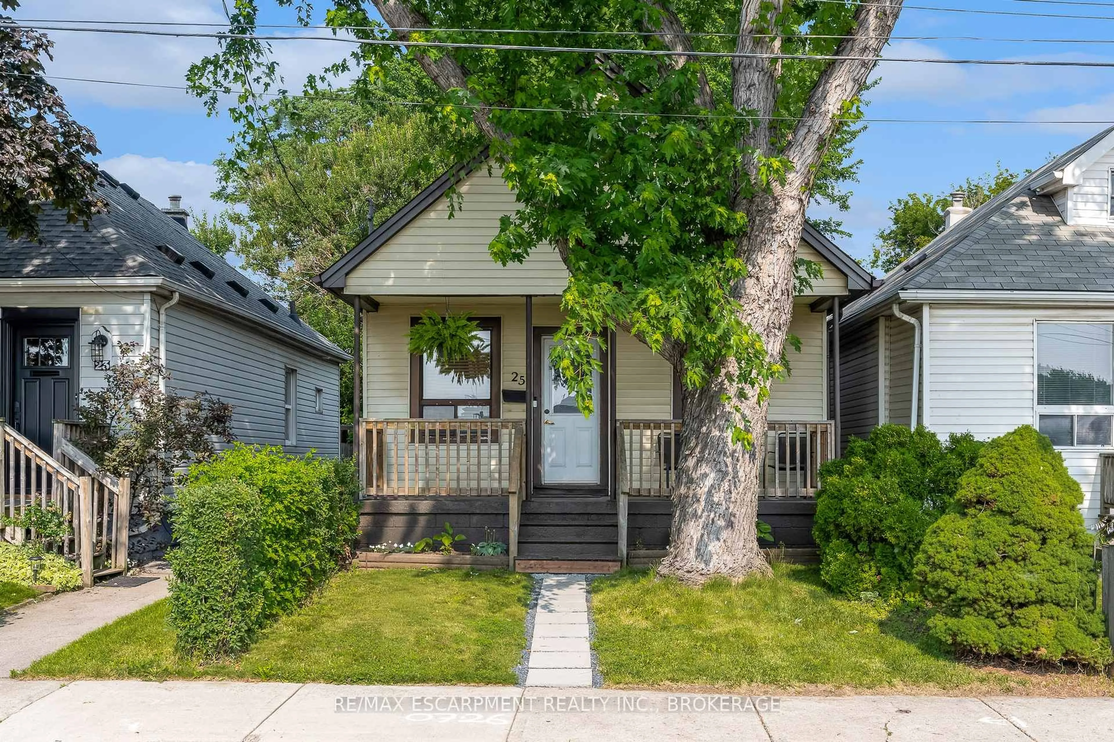 Unknown for 25 Mckinstry St, Hamilton Ontario L8L 6C2