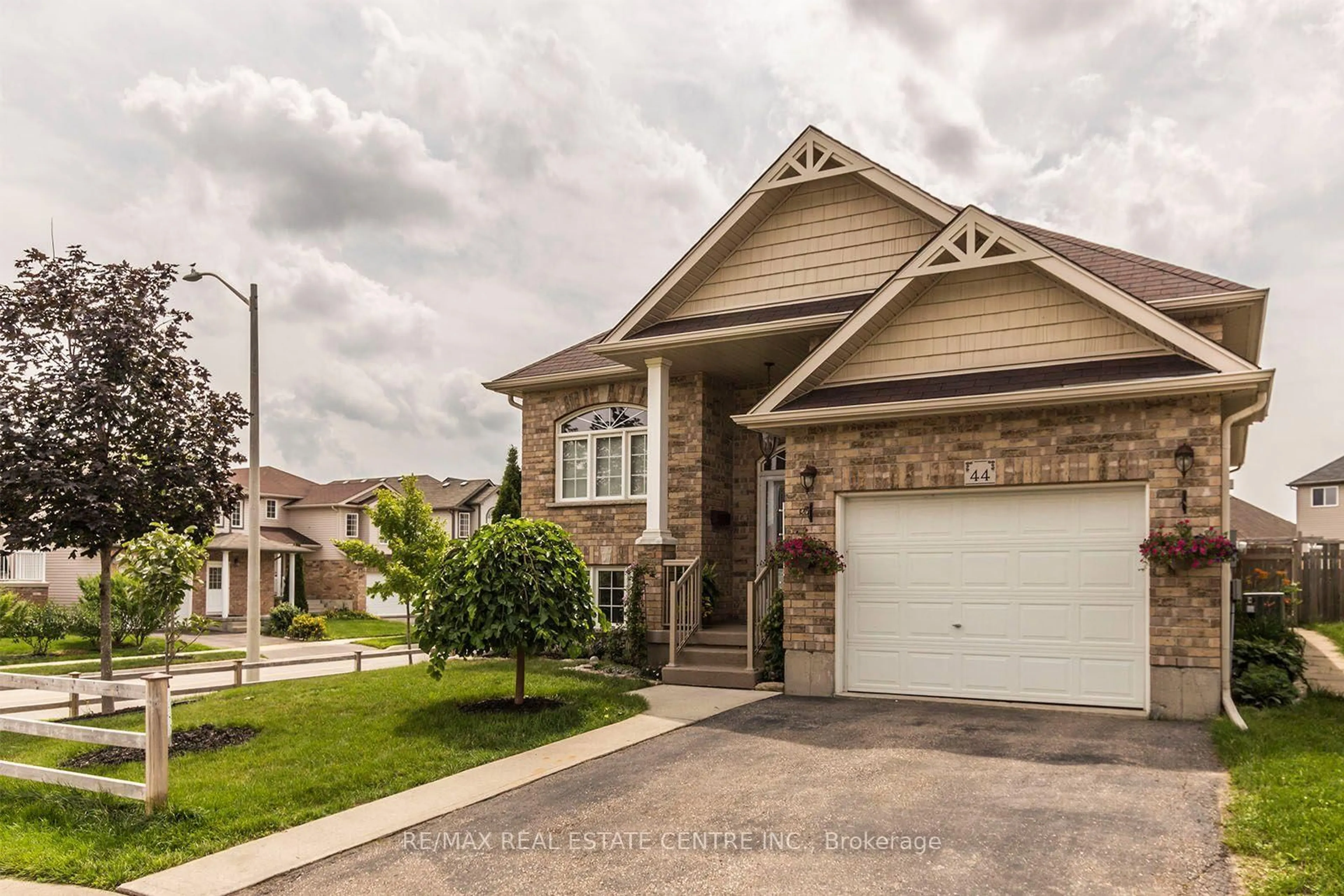 Home with brick exterior material, street for 44 Lemon Grass St, Kitchener Ontario N2N 3R5