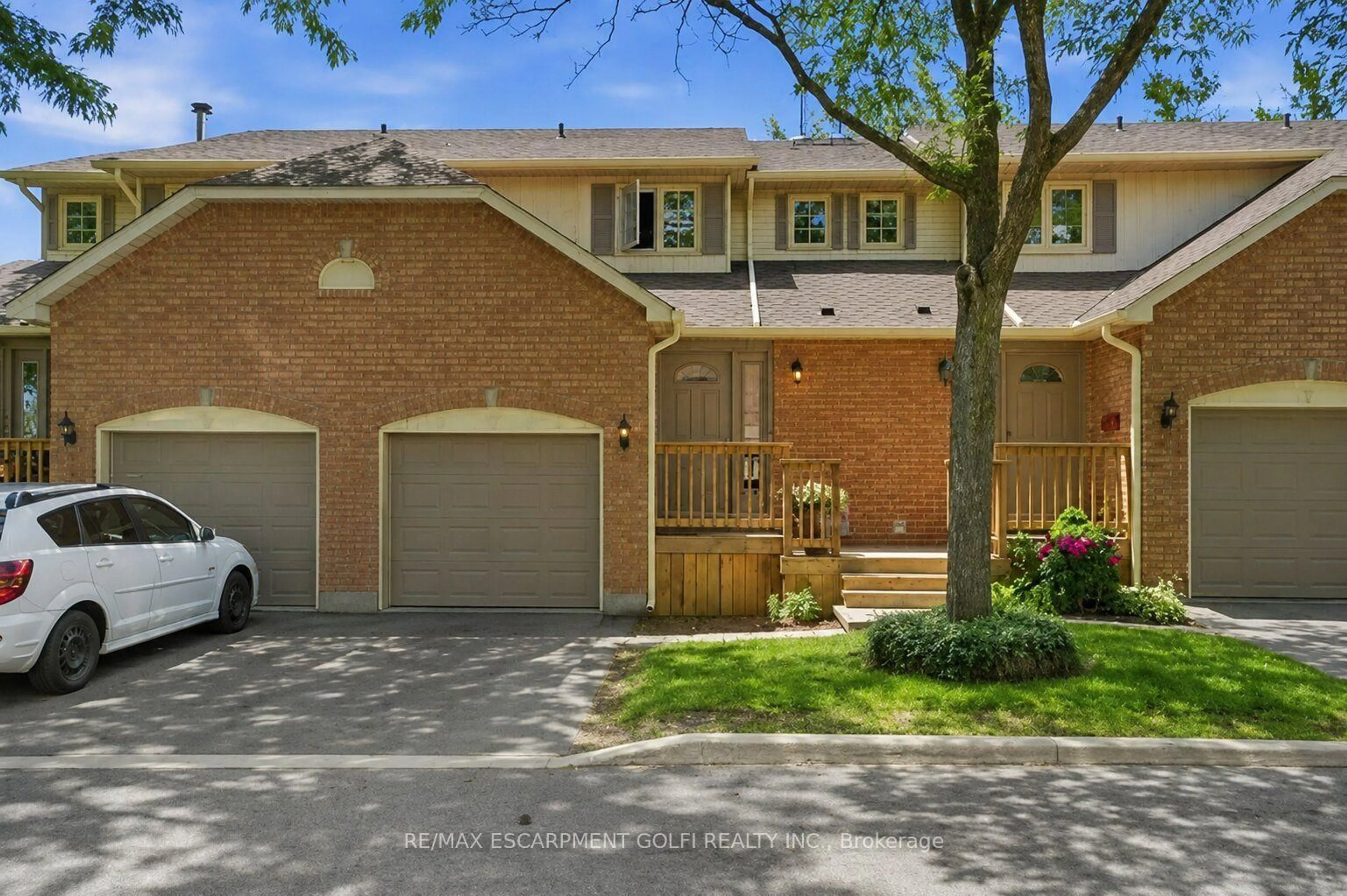 Home with brick exterior material, street for 79 Braeheid Ave #6, Hamilton Ontario L8B 0C6