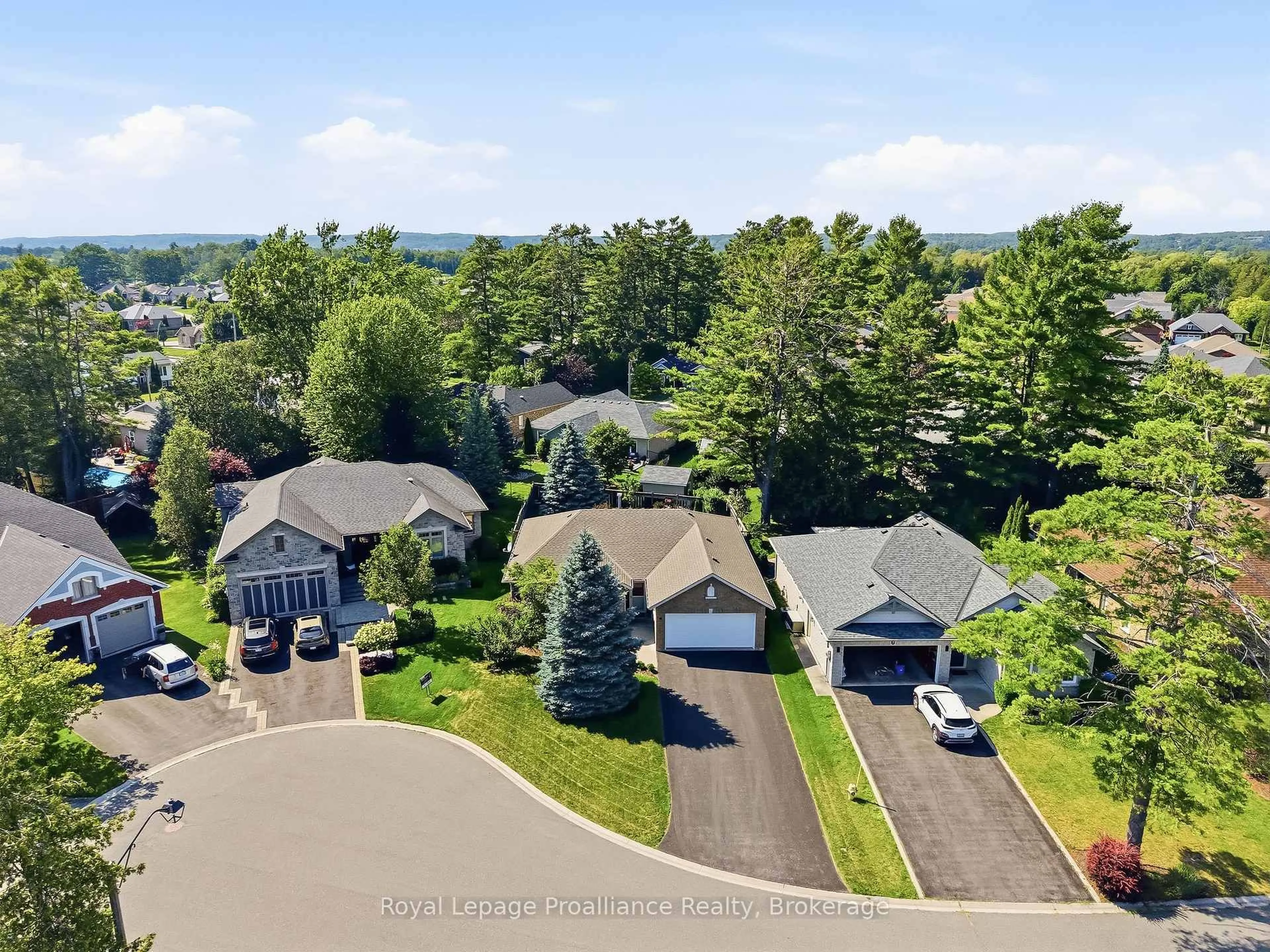A pic from outside/outdoor area/front of a property/back of a property/a pic from drone, mountain view for 4 Birch Crt, Brighton Ontario K0K 1H0