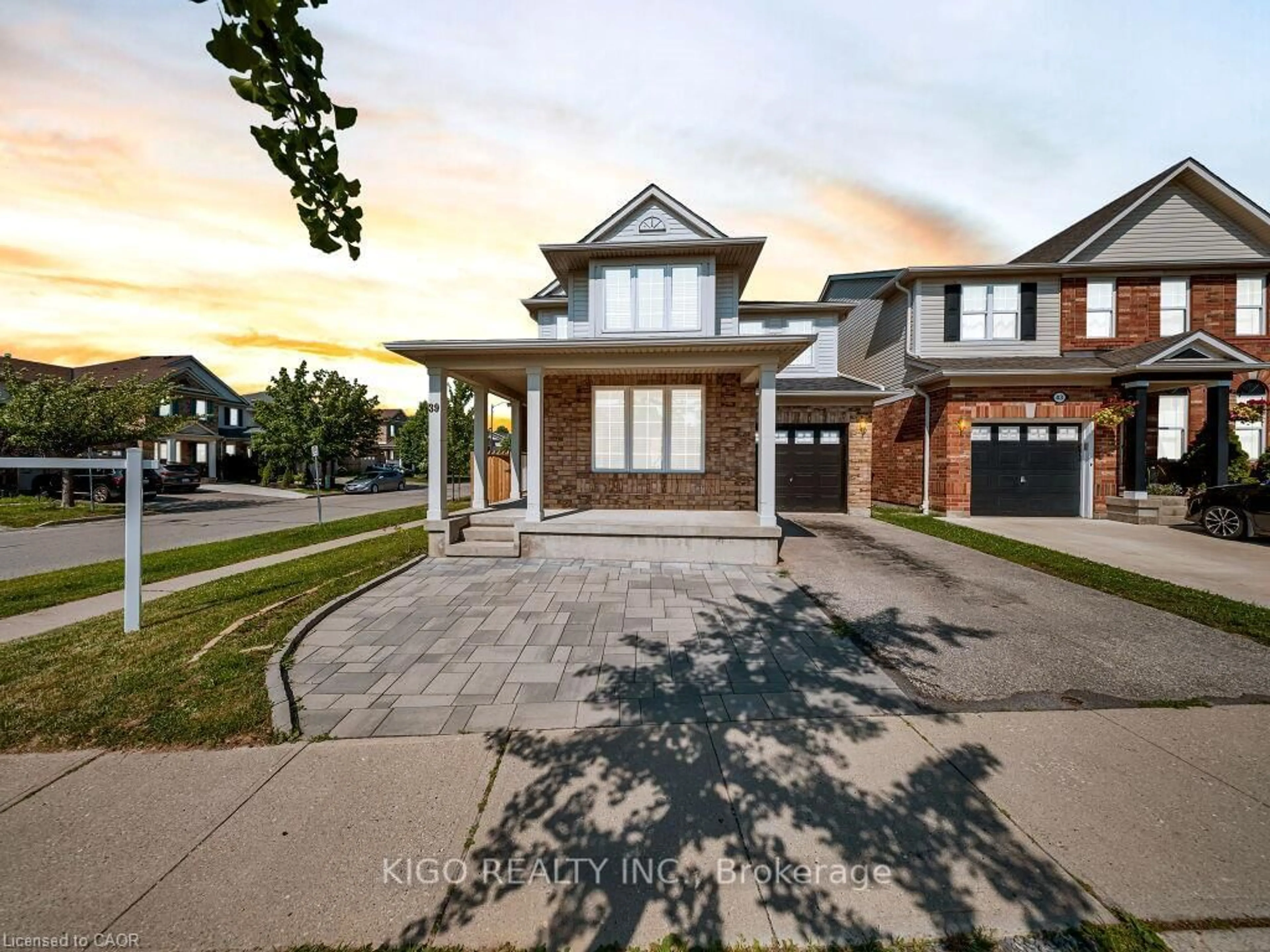 Home with brick exterior material, street for 39 Baintree Way, Cambridge Ontario N1T 2H3
