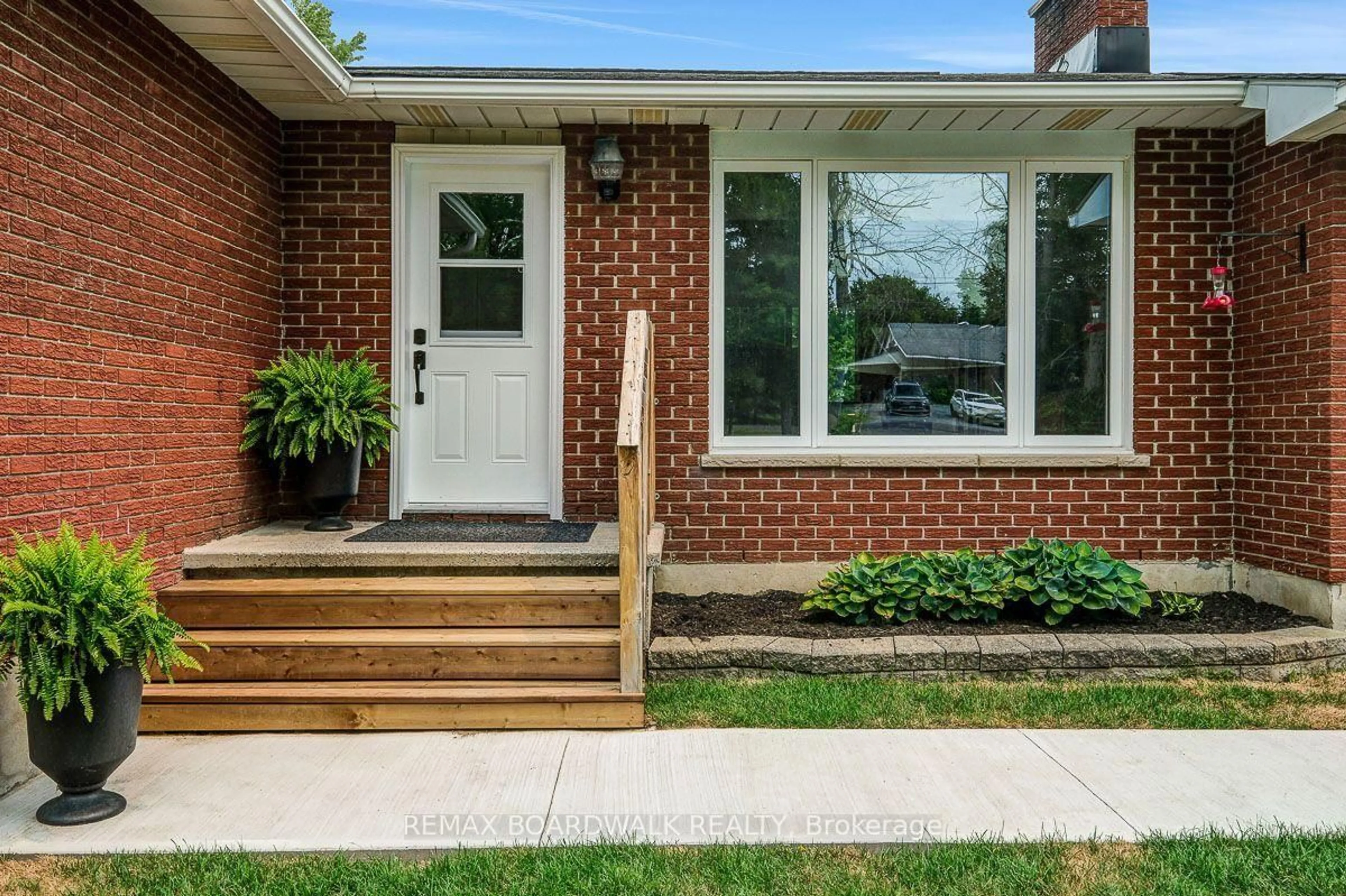 Home with brick exterior material, street for 477 Townline Rd, North Grenville Ontario K0G 1J0