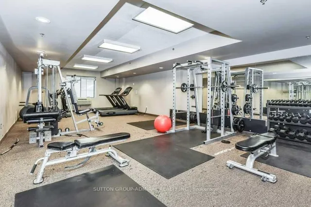 8 Hickory St #506, Waterloo 2