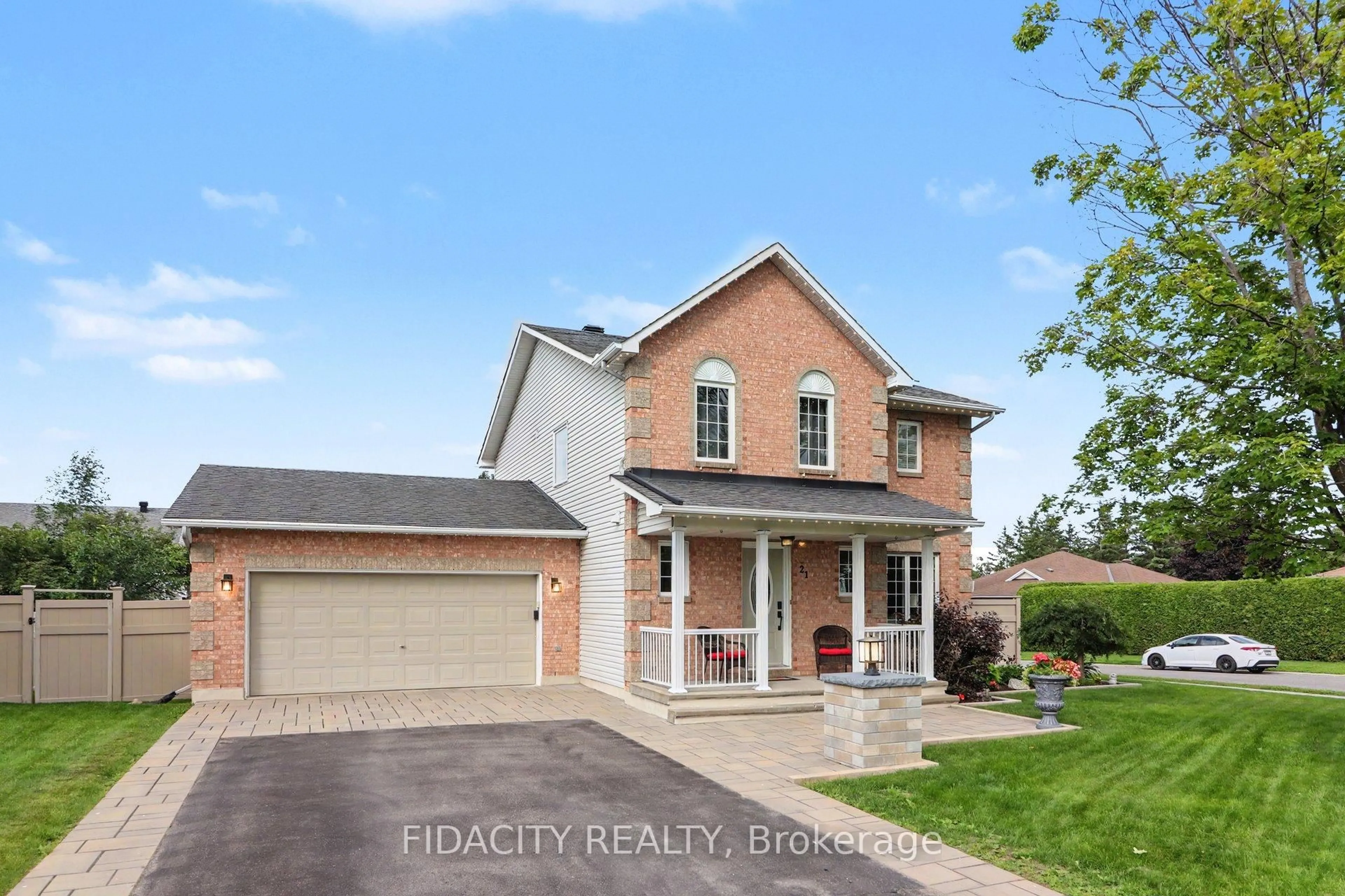 Home with brick exterior material, street for 21 West Ridge Dr, Stittsville Ontario K2S 1S4