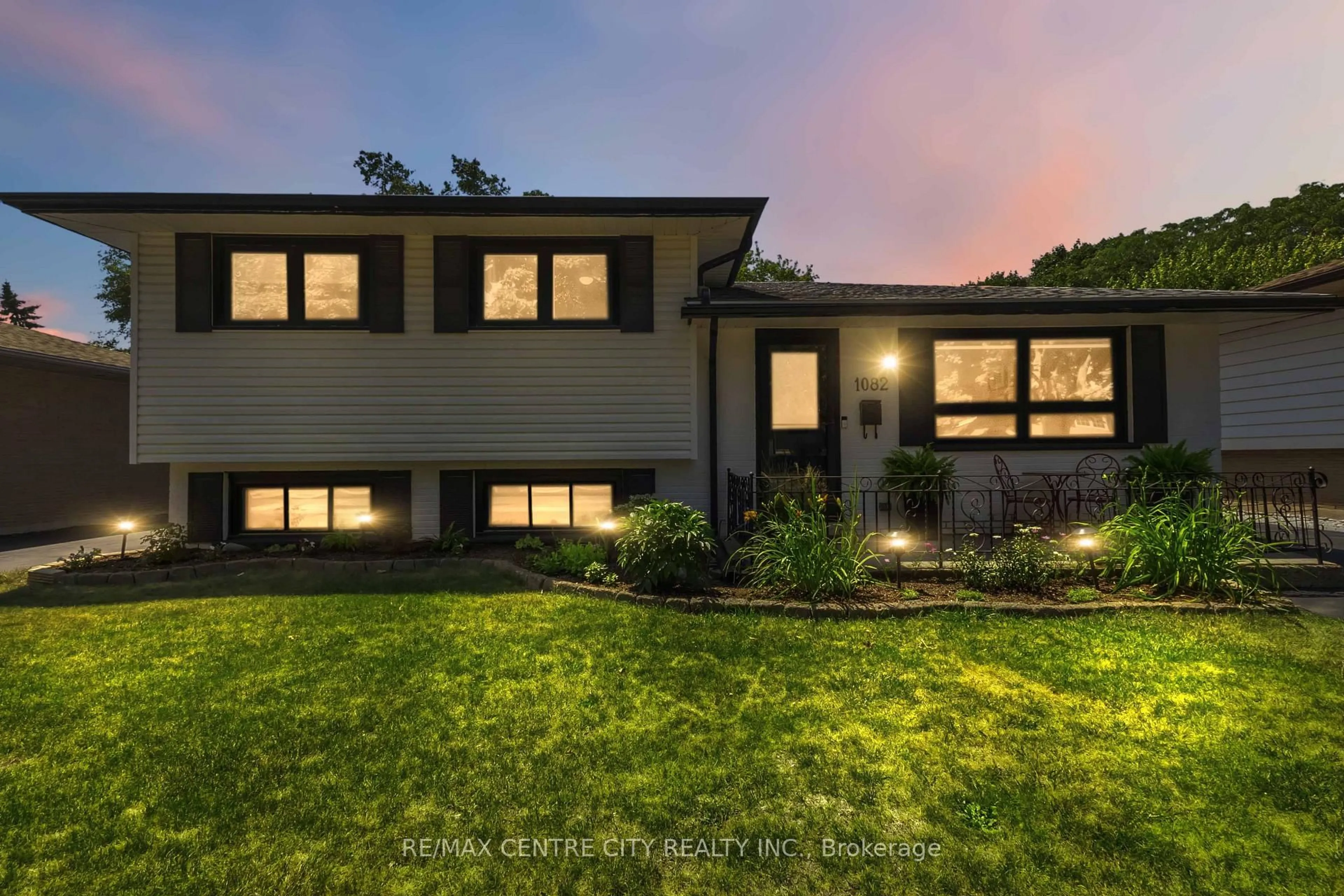 Home with brick exterior material, street for 1082 Chippewa Dr, London East Ontario N5V 2T7