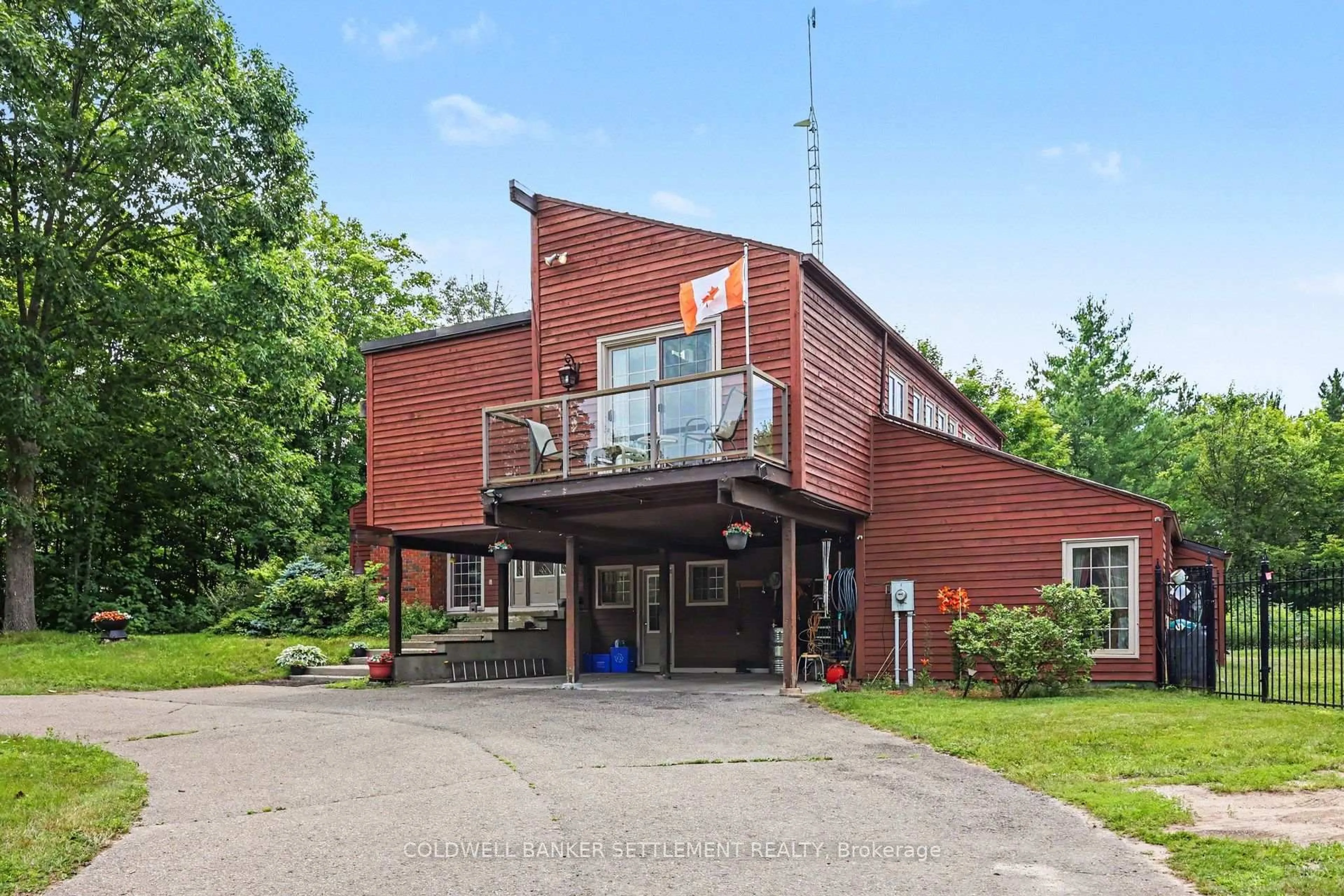 A pic from outside/outdoor area/front of a property/back of a property/a pic from drone, building for 4277 Scotch Line Rd, Perth Ontario K7H 3C5
