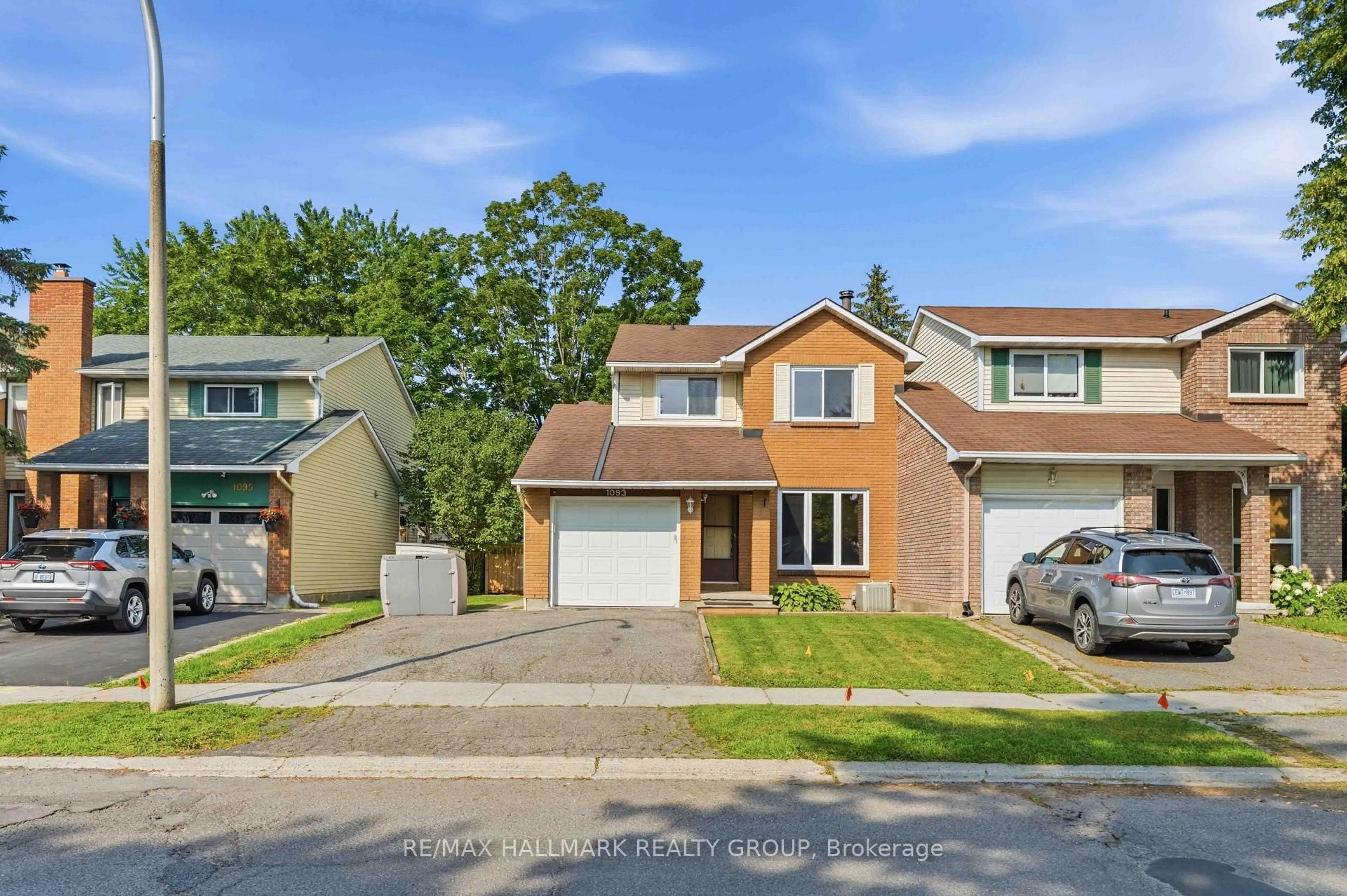 Unknown for 1093 St-Emmanuel Terr, Ottawa Ontario K1C 2J6