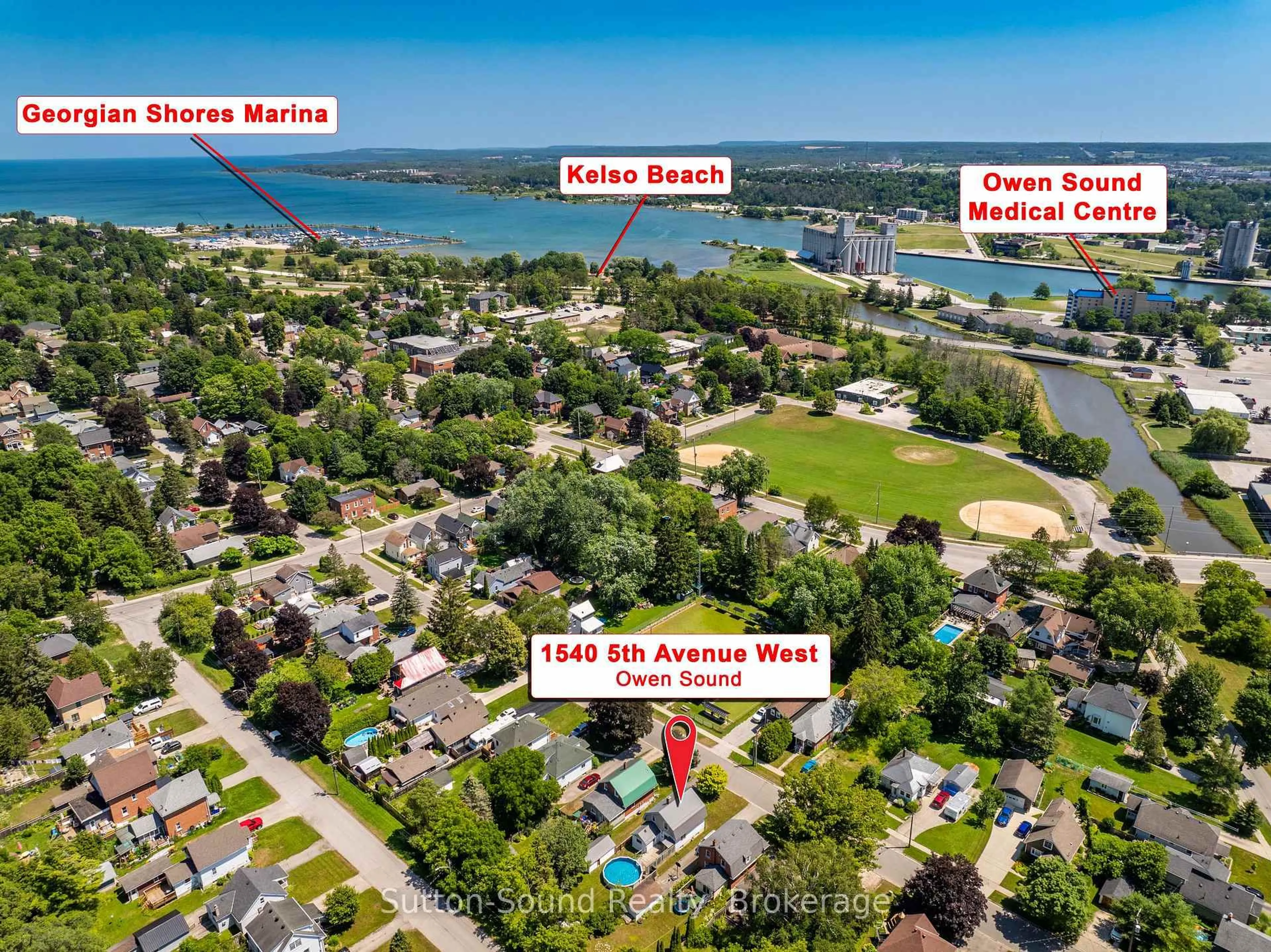A pic from outside/outdoor area/front of a property/back of a property/a pic from drone, water/lake/river/ocean view for 1540 5th Ave, Owen Sound Ontario N4K 5B5