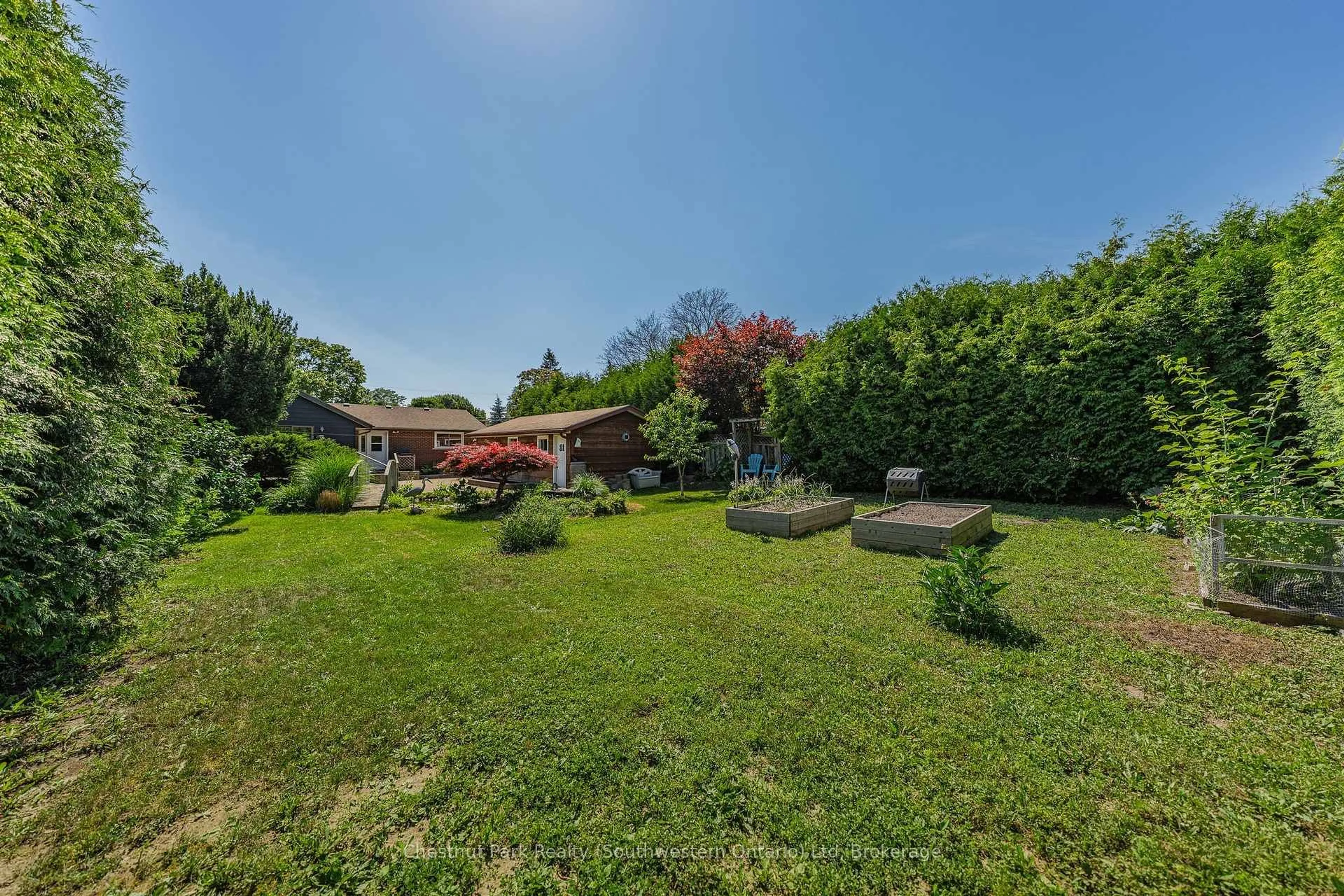 A pic from outside/outdoor area/front of a property/back of a property/a pic from drone, unknown for 81 Cheltonwood Ave, Guelph Ontario N1E 4E4