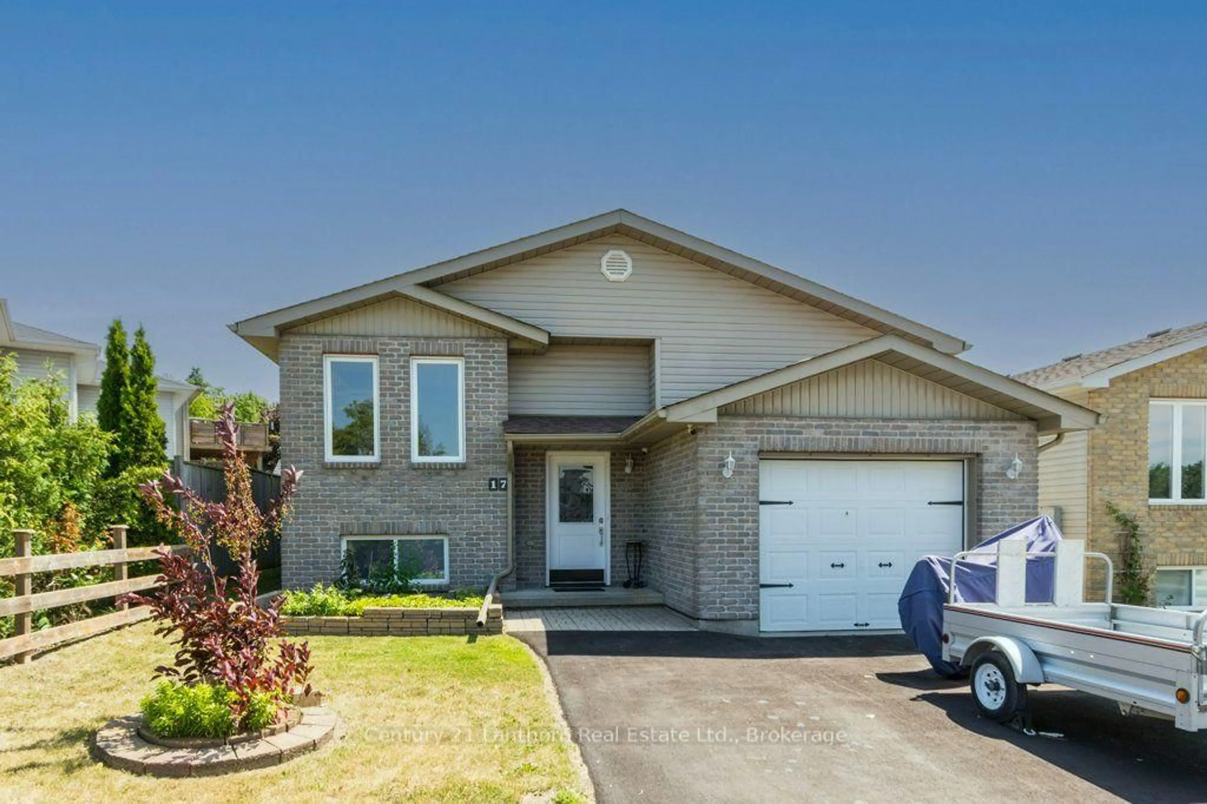 Home with vinyl exterior material, street for 17 Mayhew Dr, Quinte West Ontario K8V 6W9
