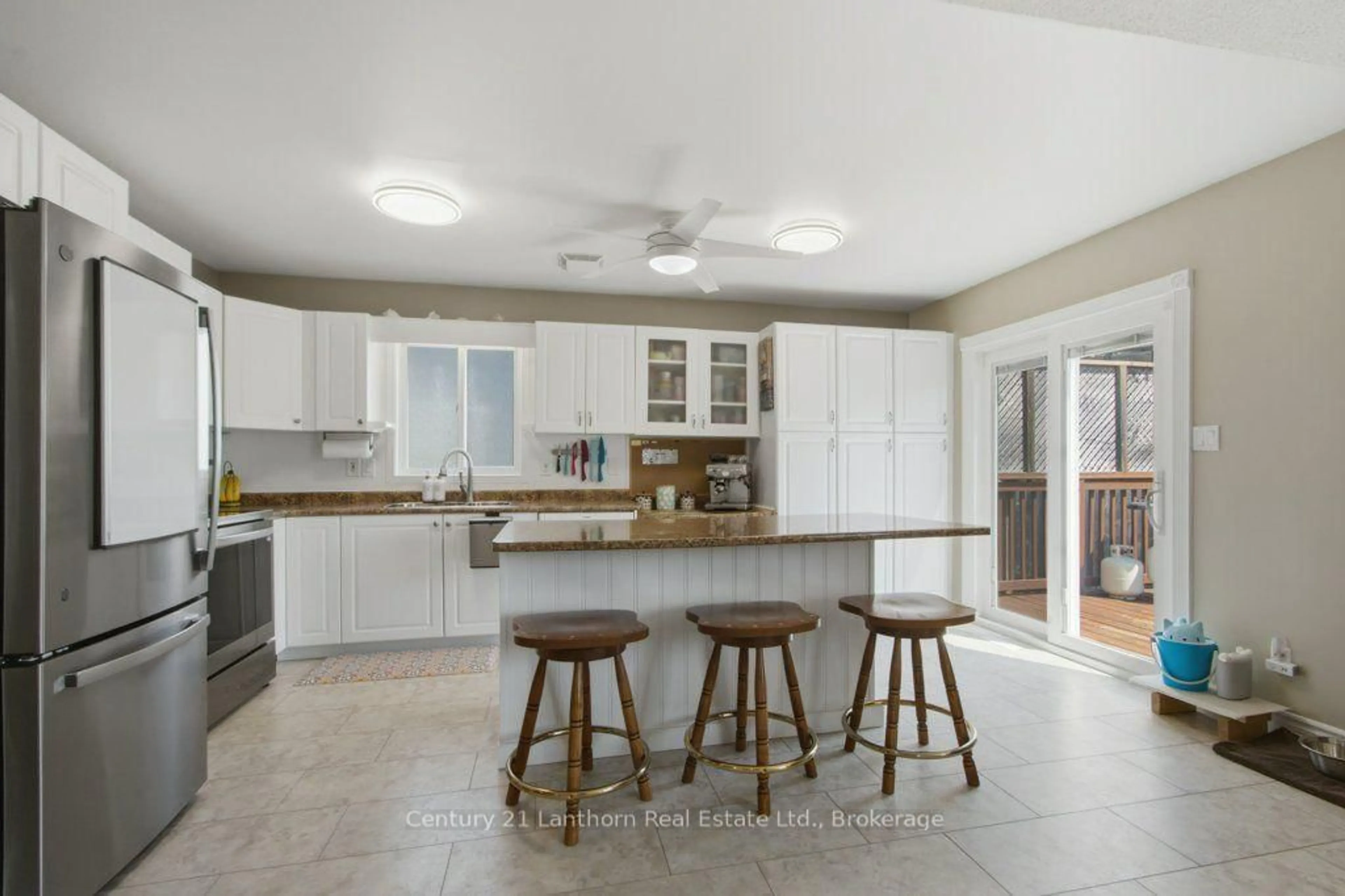 Open concept kitchen, ceramic/tile floor for 17 Mayhew Dr, Quinte West Ontario K8V 6W9