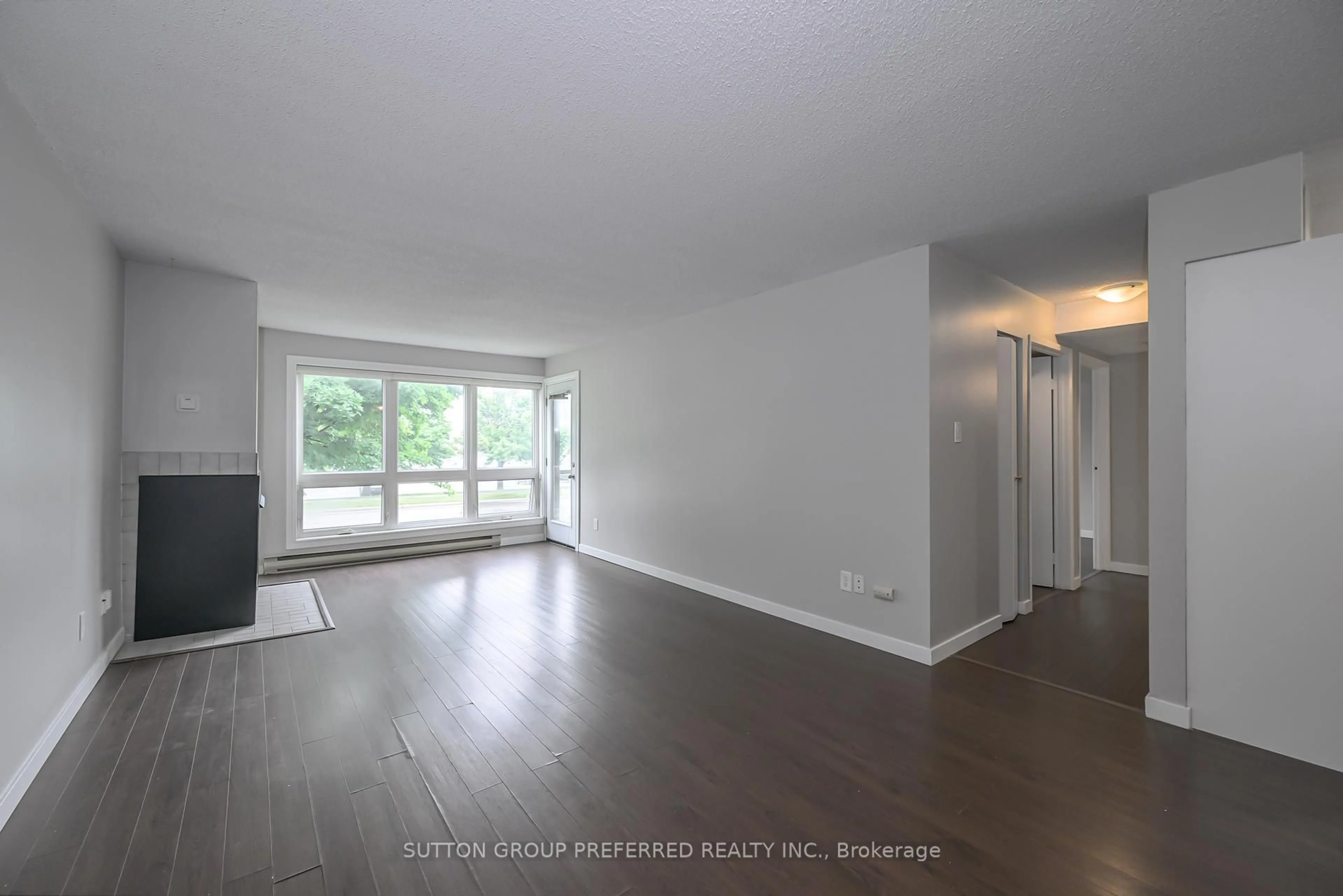 A pic of a room for 15 Jacksway Cres #202, London North Ontario N5X 3T8