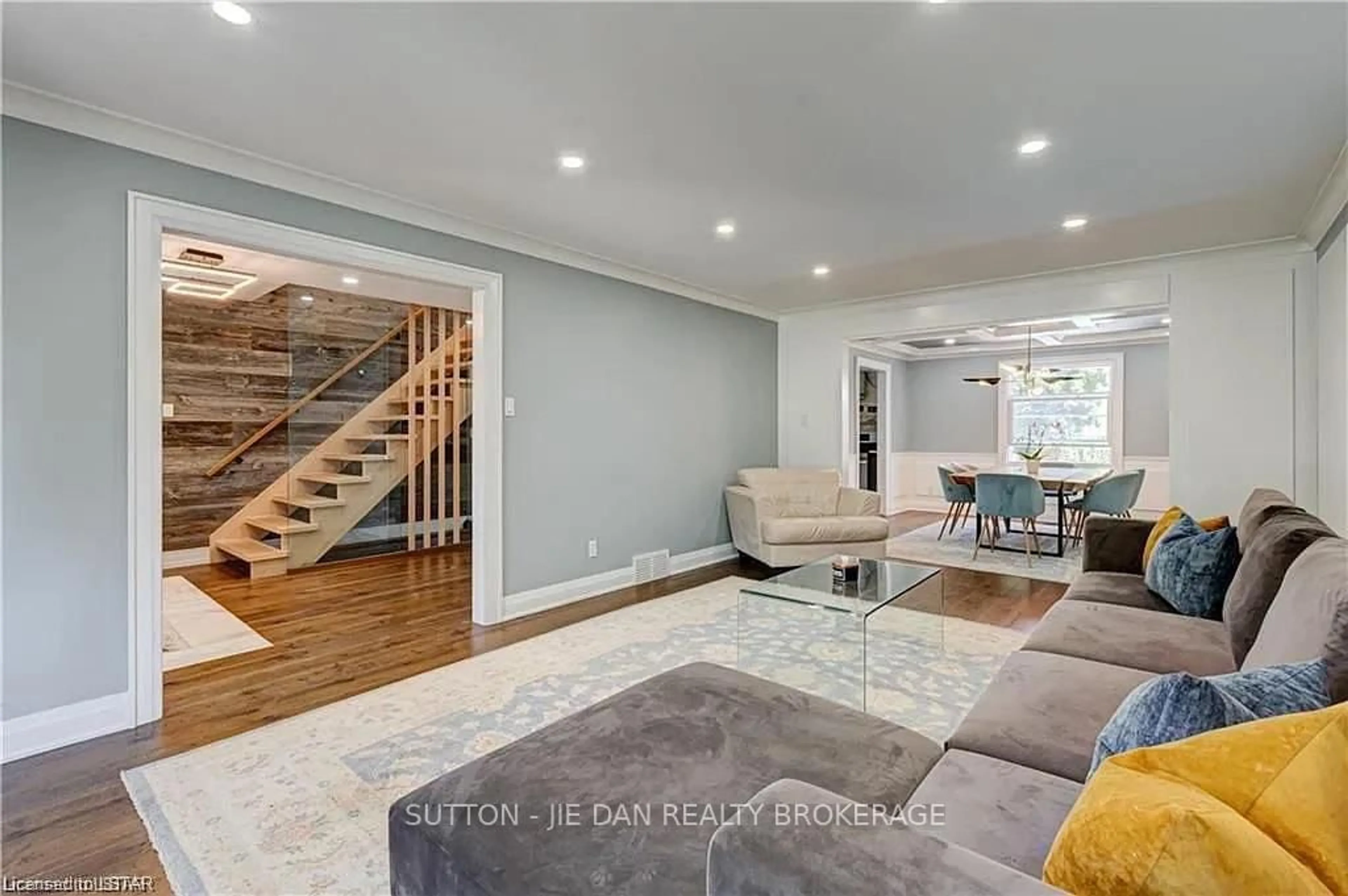 Living room with furniture, unknown for 1027 Flintlock Crt, London North Ontario N6H 4M3