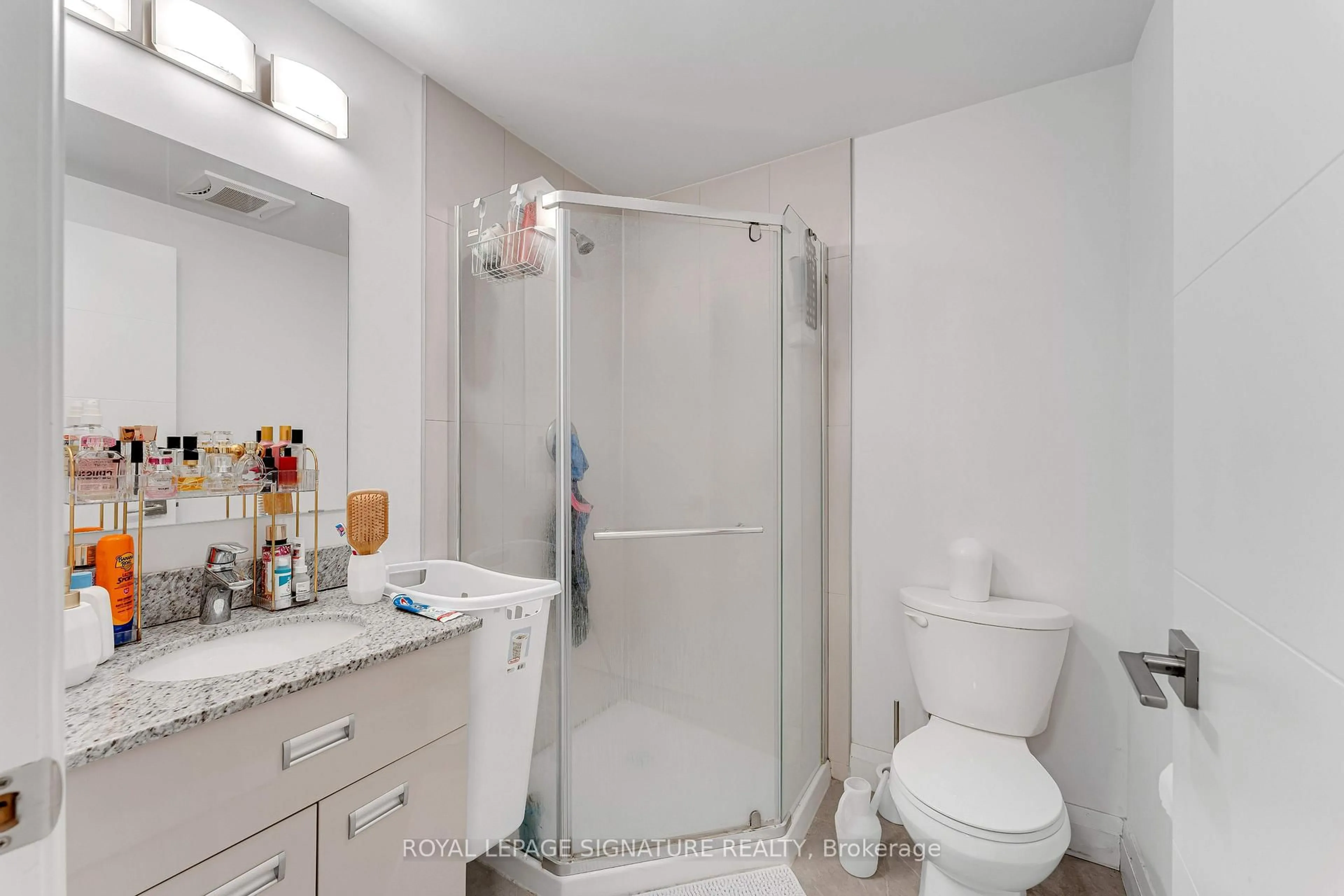Standard bathroom, ceramic/tile floor for 652 Princess St #501, Kingston Ontario K7L 1E5