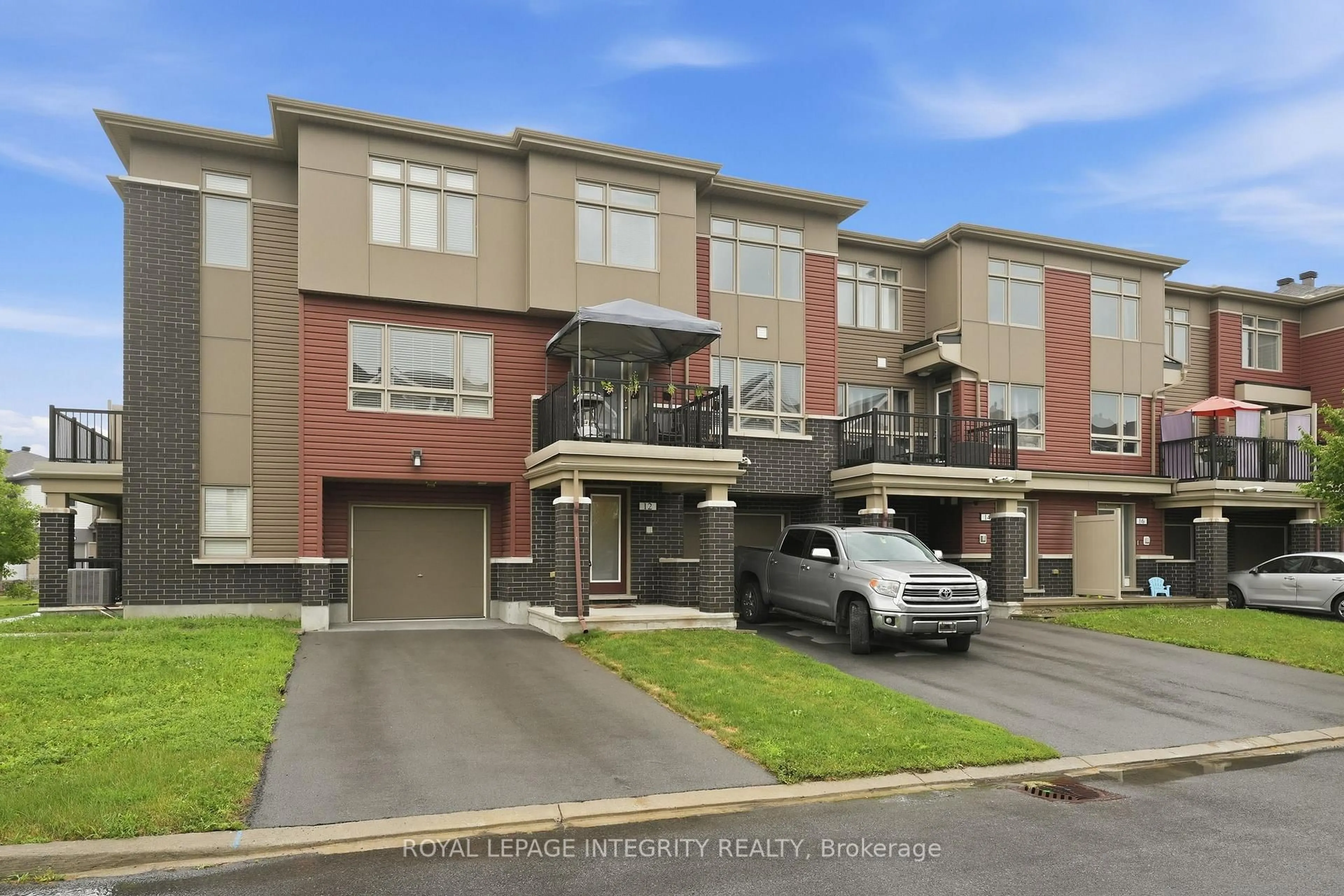 Unknown for 12 Squashberry Lane, Ottawa Ontario K2S 1E7