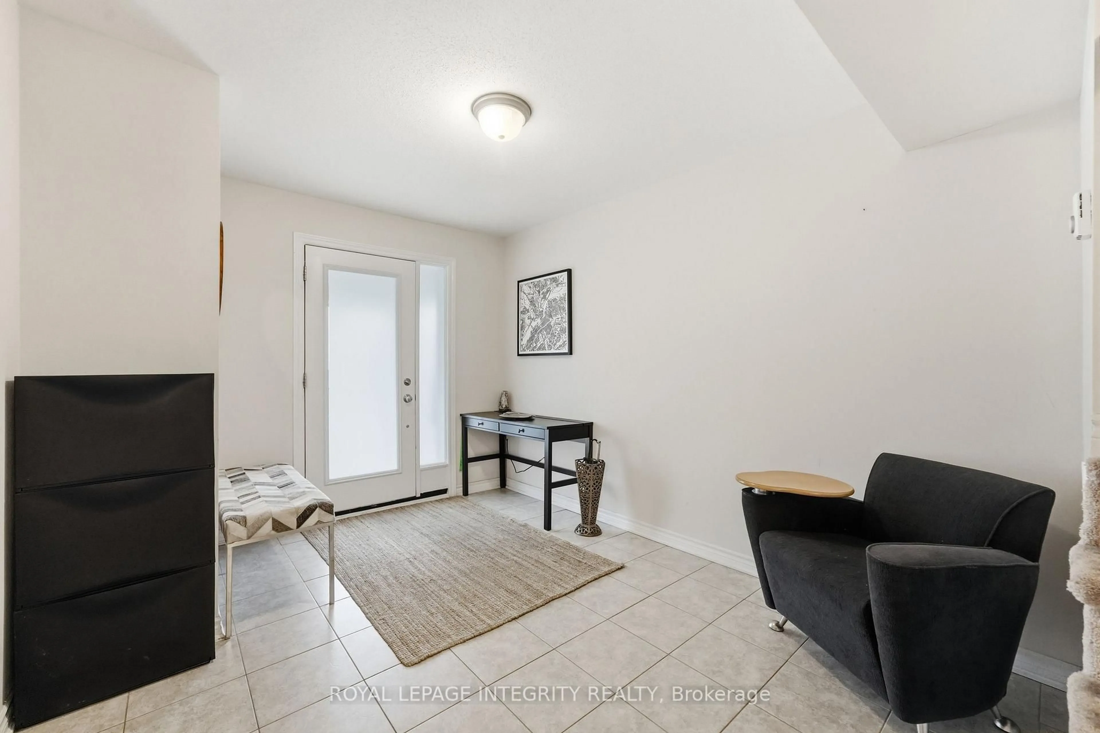 Unknown for 12 Squashberry Lane, Ottawa Ontario K2S 1E7