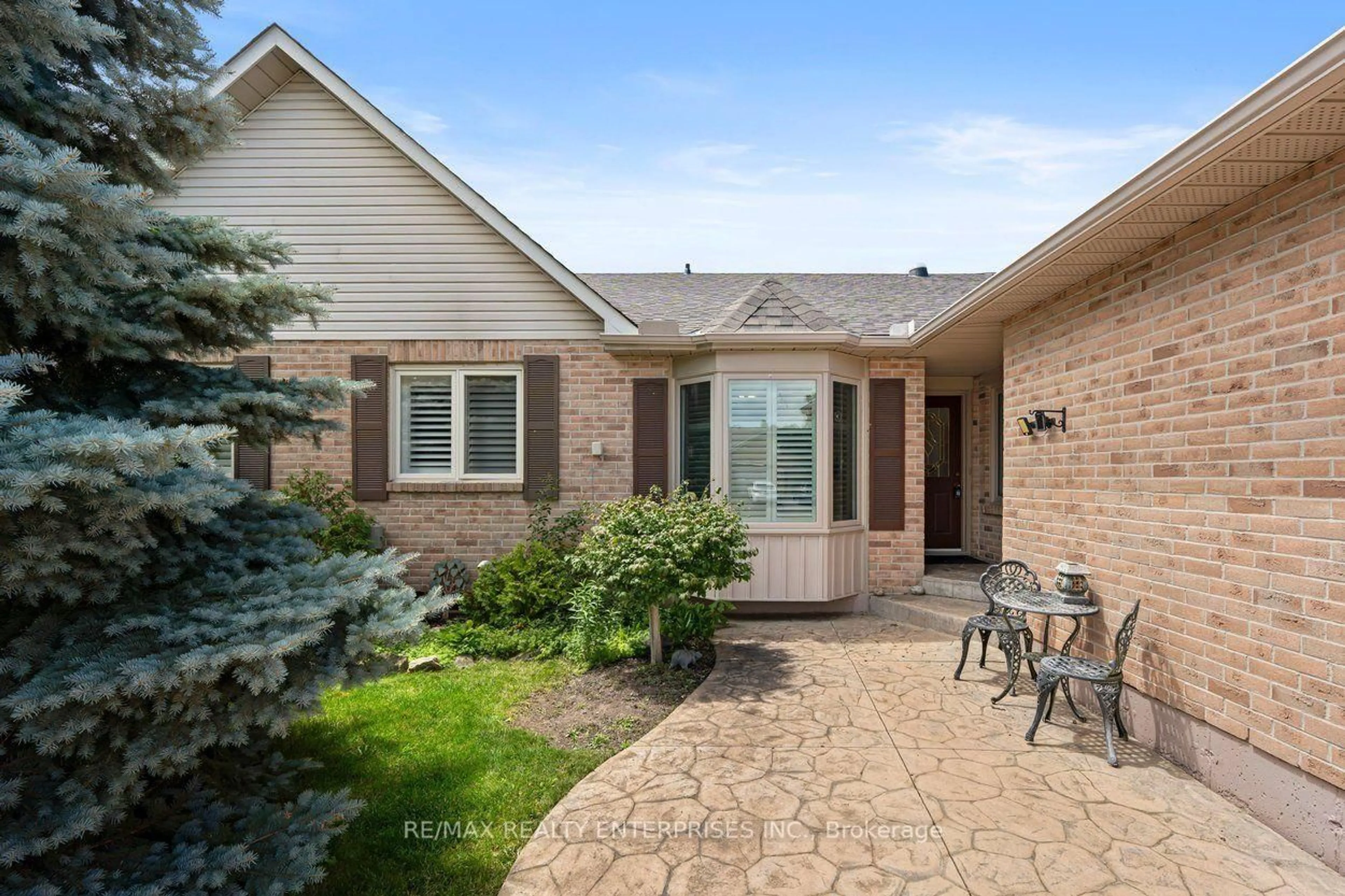 Home with brick exterior material, street for 4430 Michael Ave, Lincoln Ontario L3J 0E1
