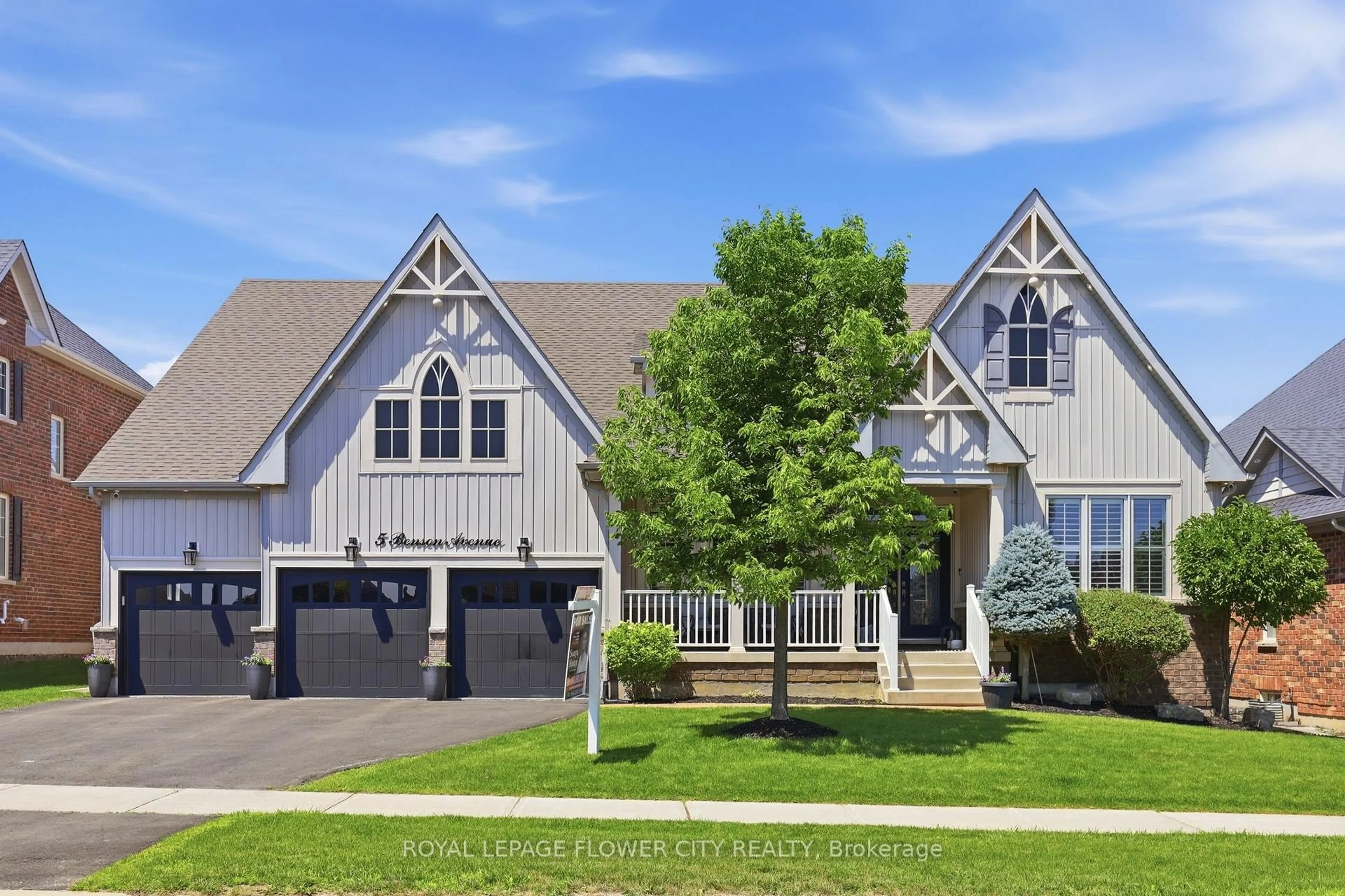 Home with vinyl exterior material, street for 5 Benson Ave, Mono Ontario L9W 6W7