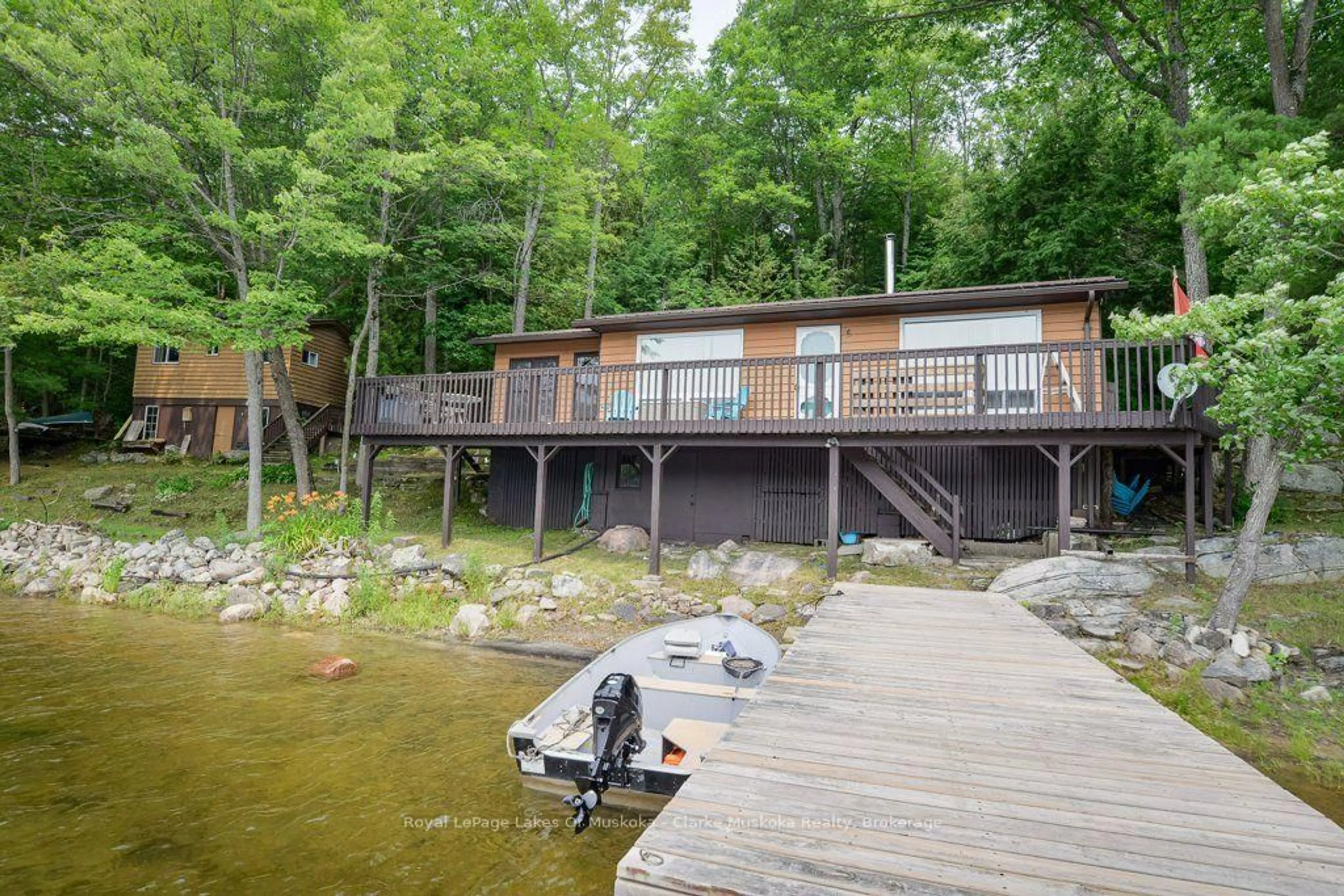 Patio, water/lake/river/ocean view for 1053 Harrison Tr, Georgian Bay Ontario P0C 1H0