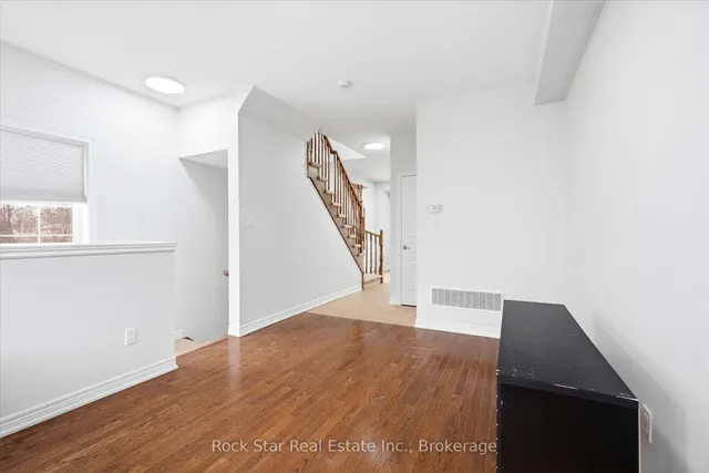 342 Mill St #27, Kitchener 3