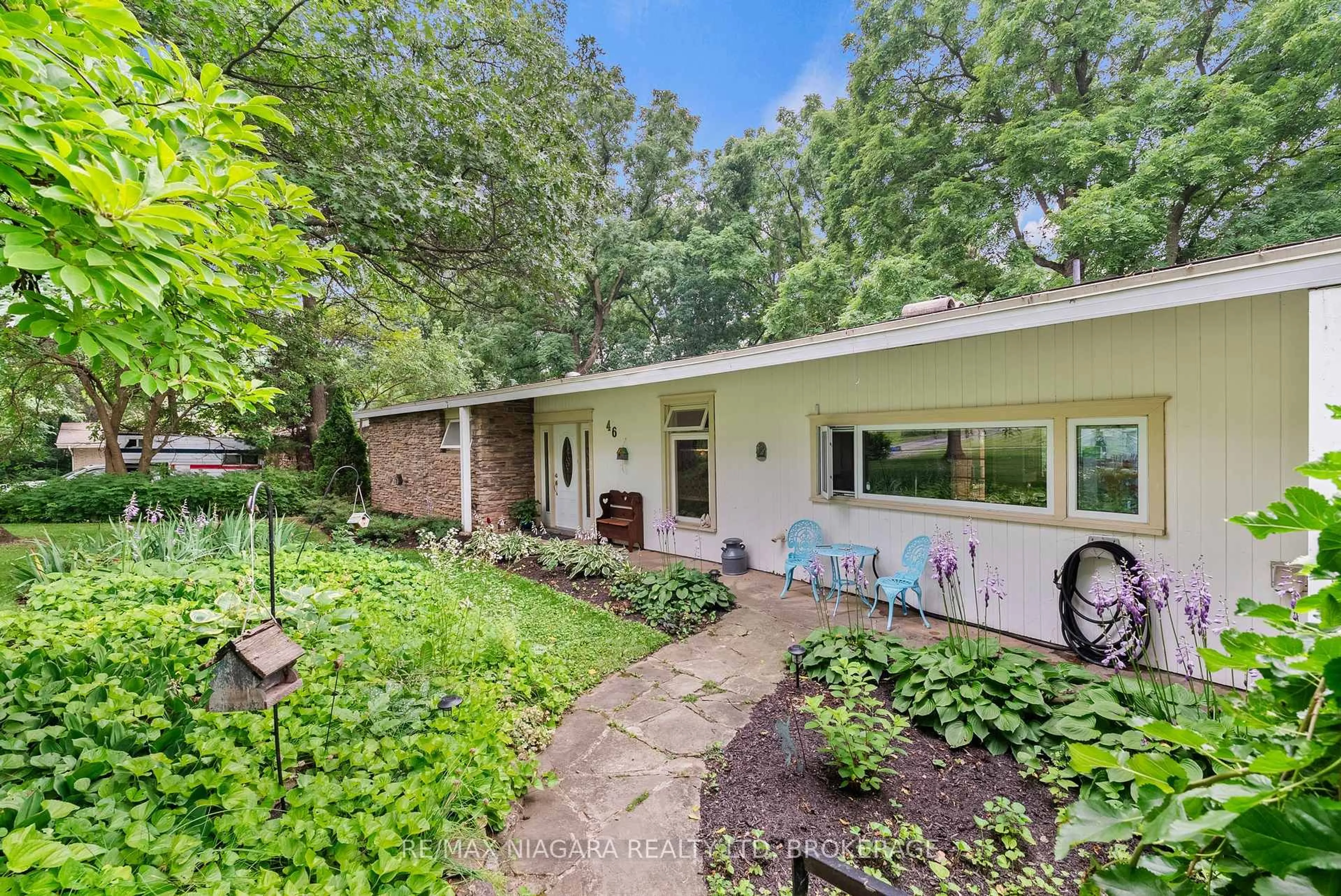 Unknown for 46 Melrose Dr, Niagara-on-the-Lake Ontario L0S 1J0