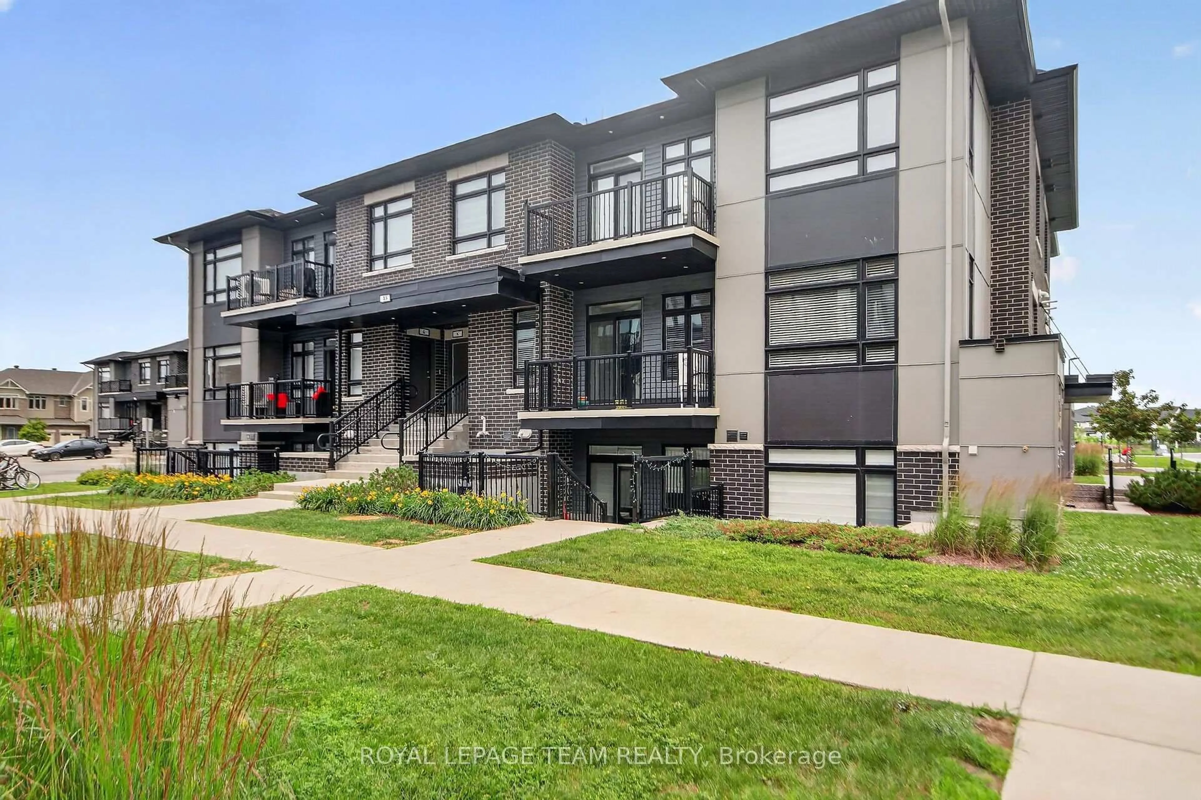 Unknown for 45 Overberg Way #H, Ottawa Ontario K2S 2Y4