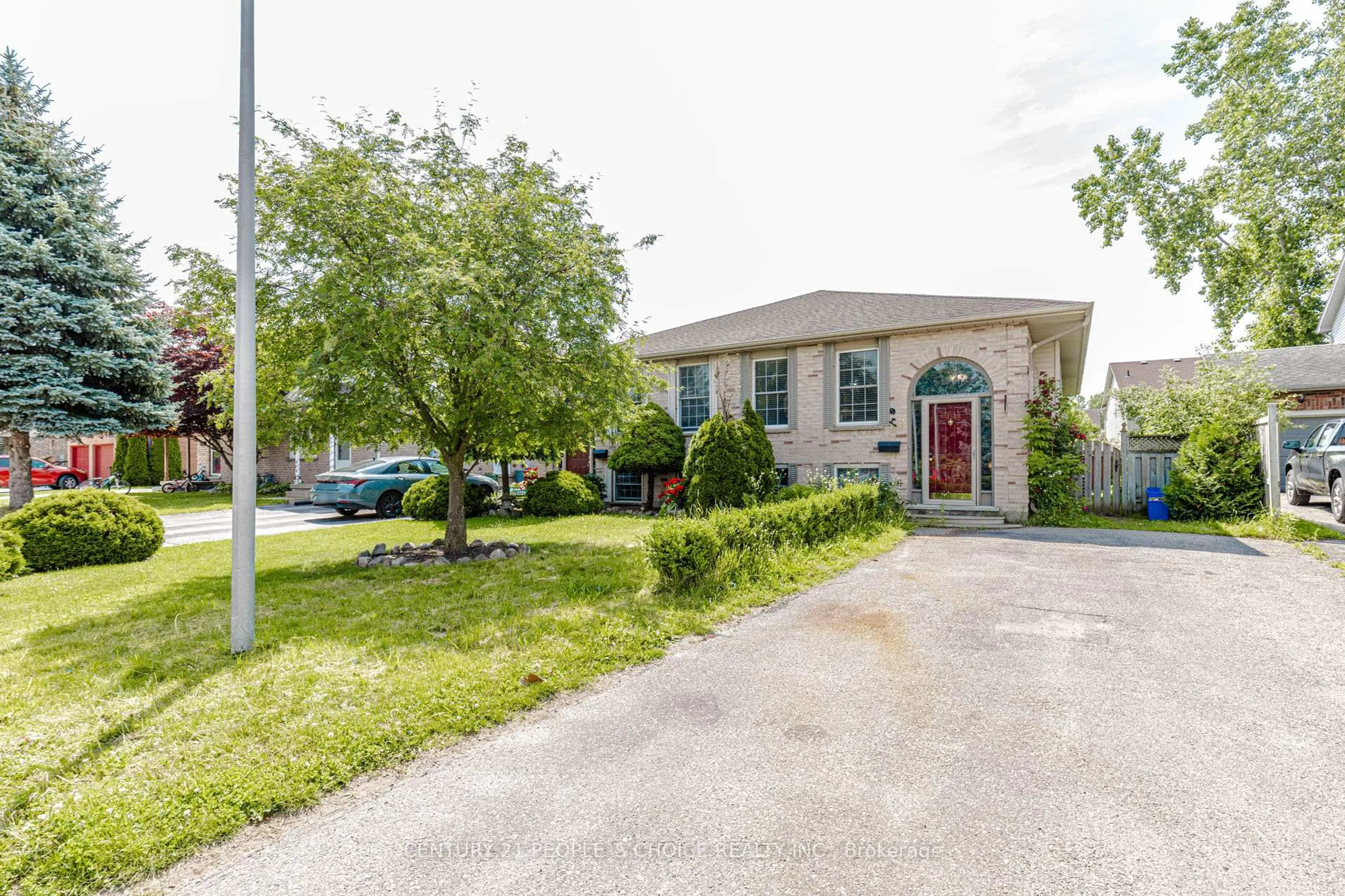 Unknown for 29 Julia Crt, London East Ontario N5V 4X1