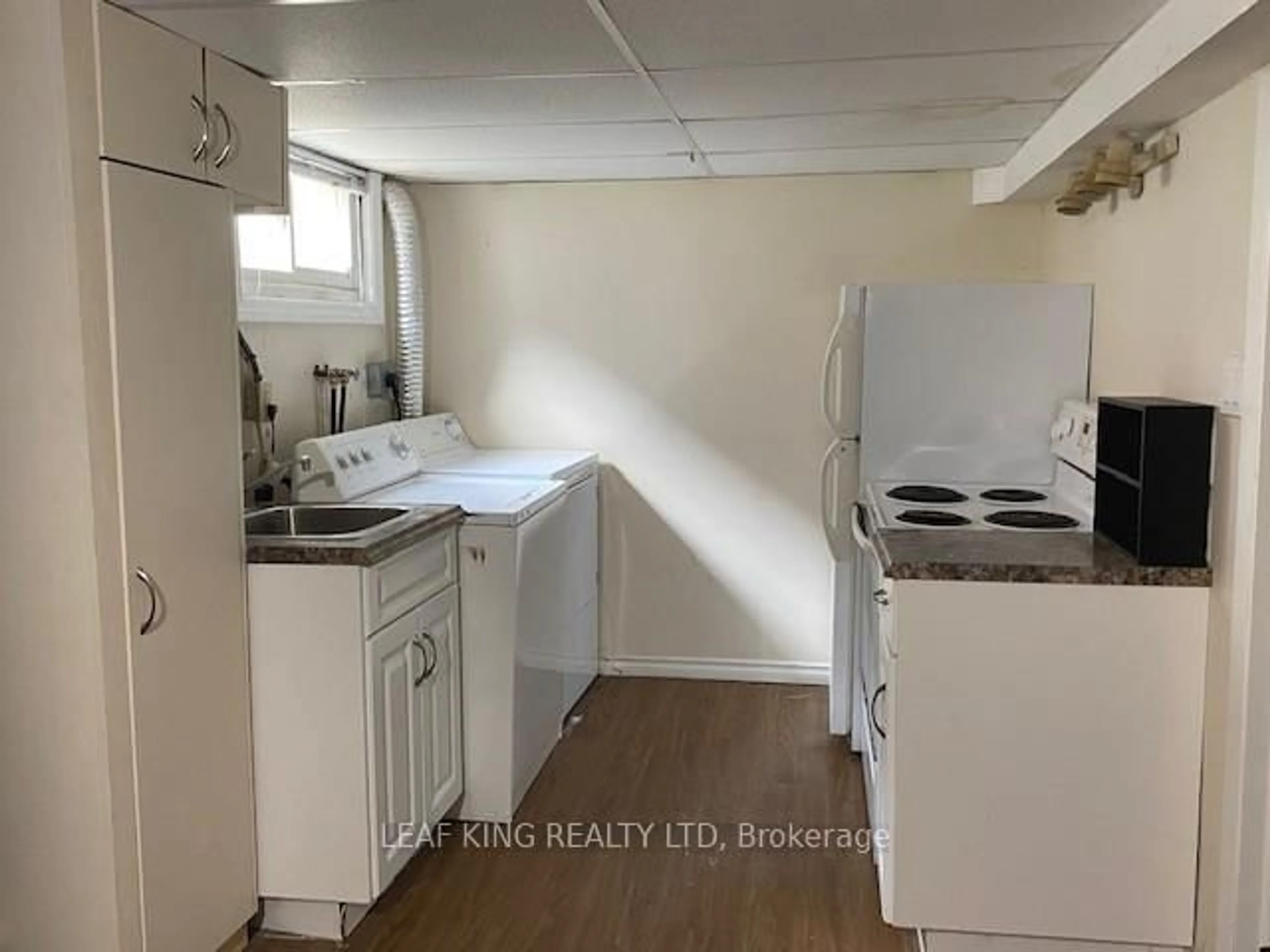 Unknown for 1066 Richmond St, London East Ontario N6A 3J9