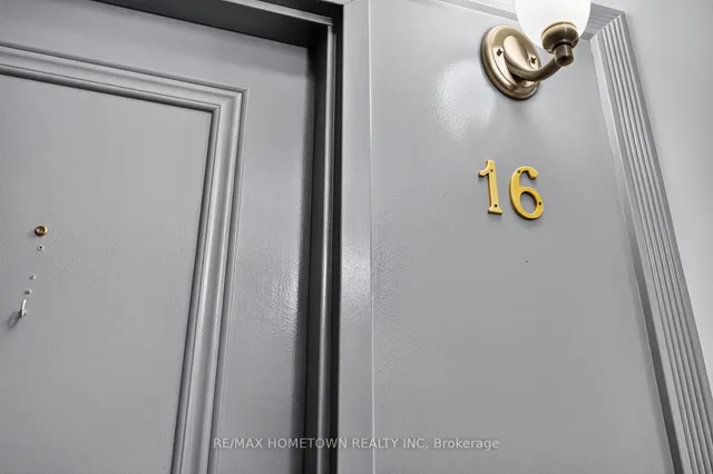 14 Charlotte Pl #16, Brockville 3