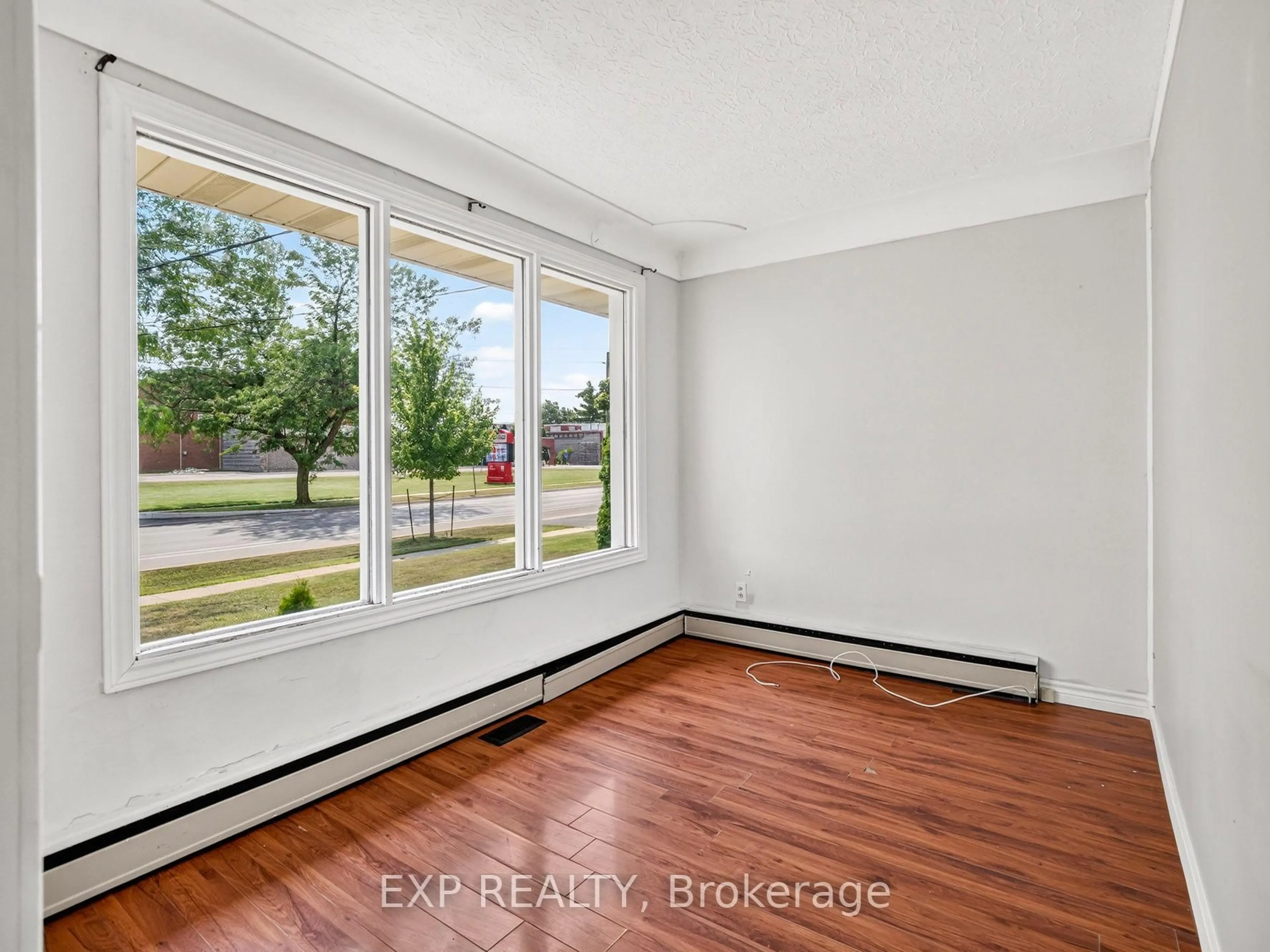 A pic of a room for 151 Wellington St, Welland Ontario L3B 1B4