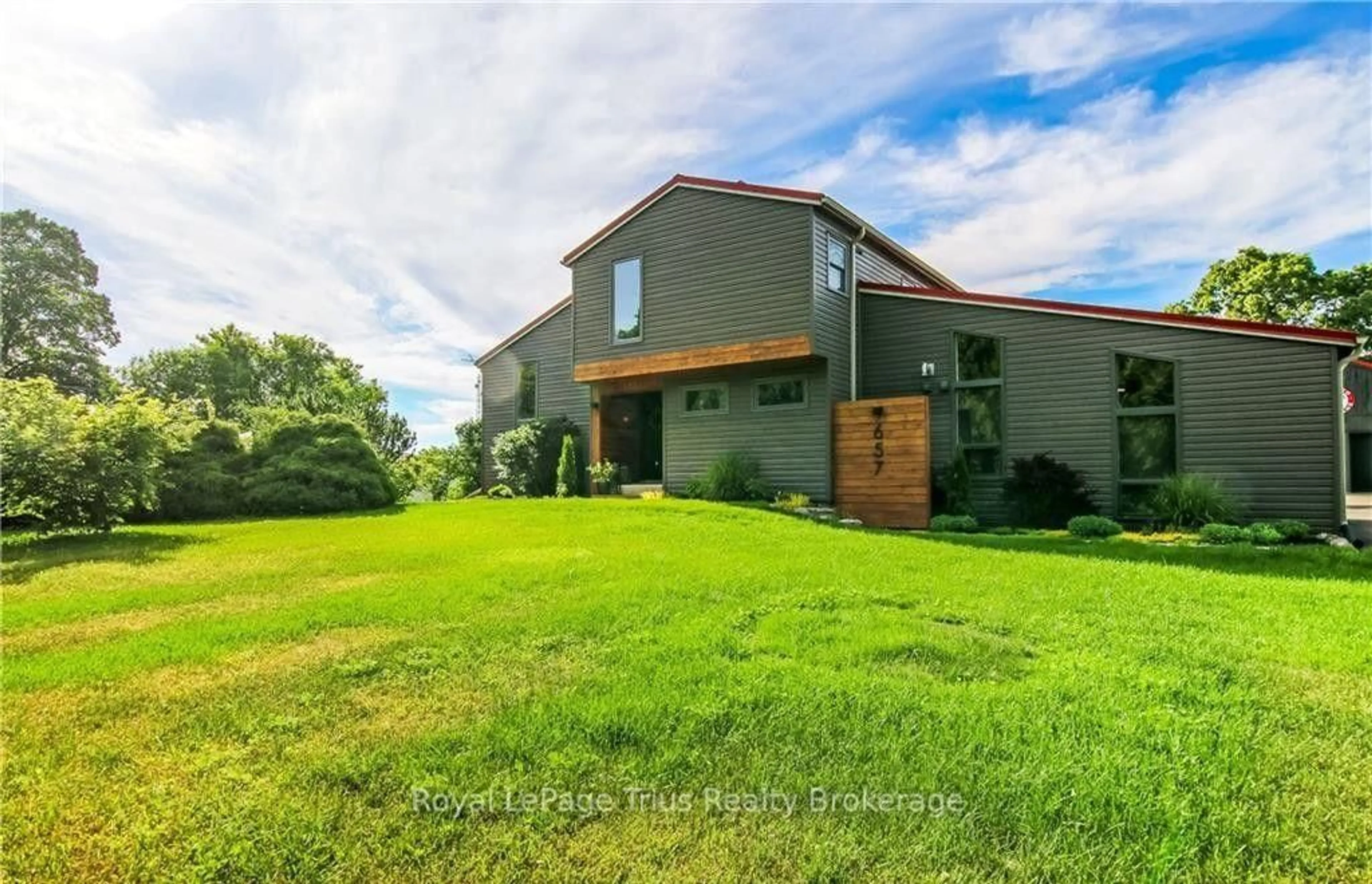 A pic from outside/outdoor area/front of a property/back of a property/a pic from drone, water/lake/river/ocean view for 657 Windham Road 14 Rd, Norfolk Ontario N3Y 4K6