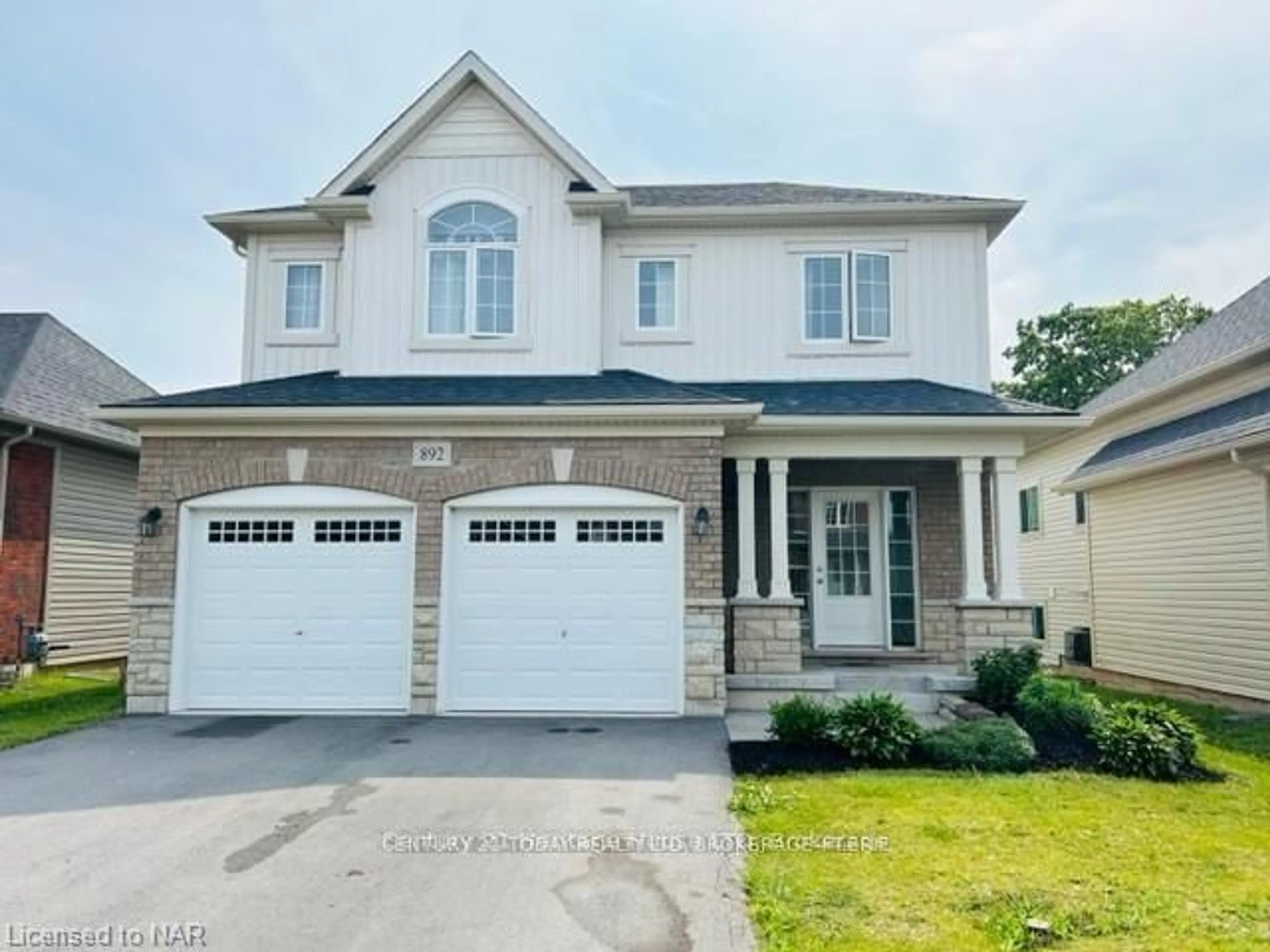 Home with brick exterior material, street for 892 BURWELL St, Fort Erie Ontario L2A 1N1