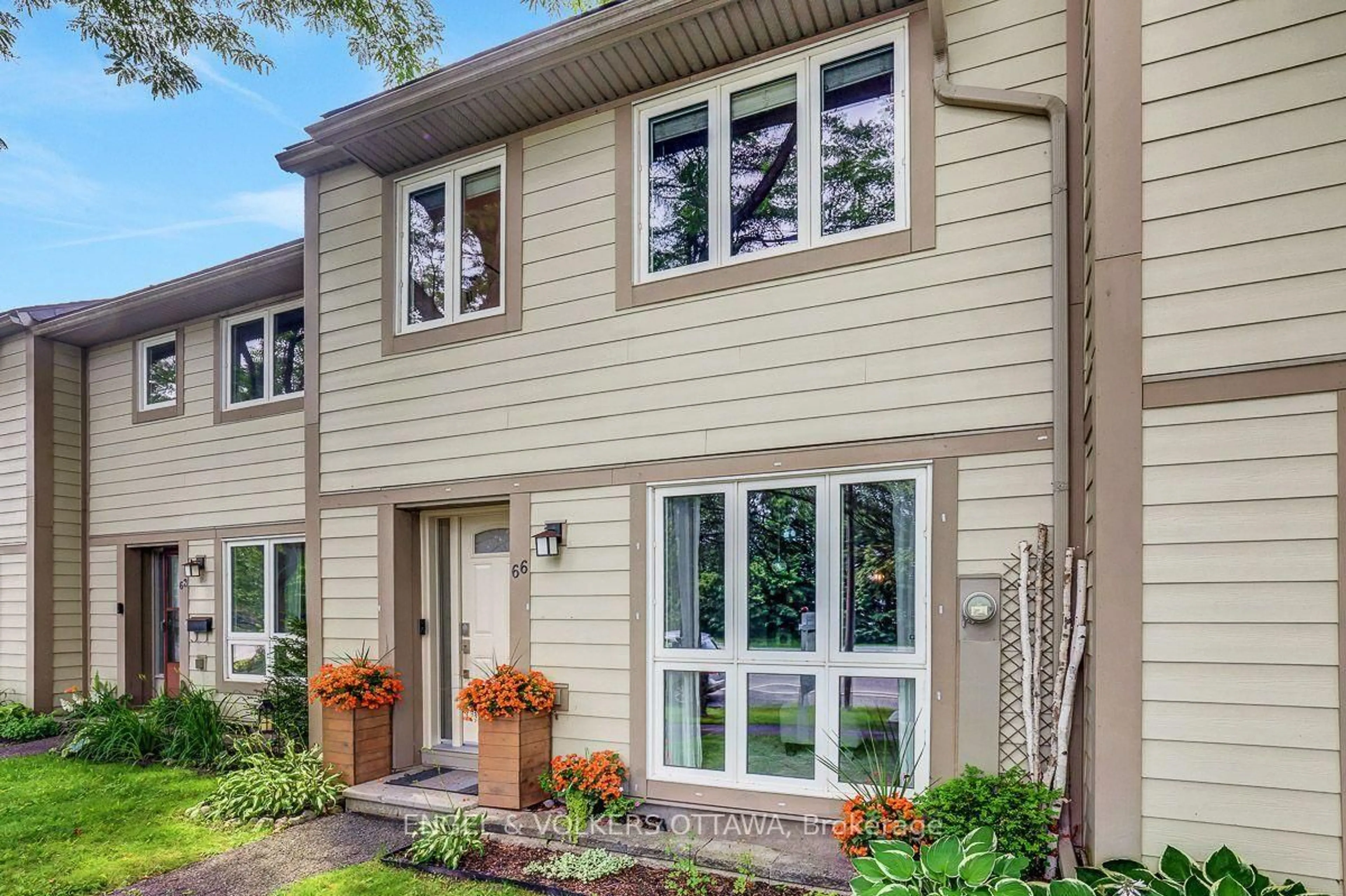 Home with vinyl exterior material, street for 66 Peary Way, Ottawa Ontario K2L 1Z8