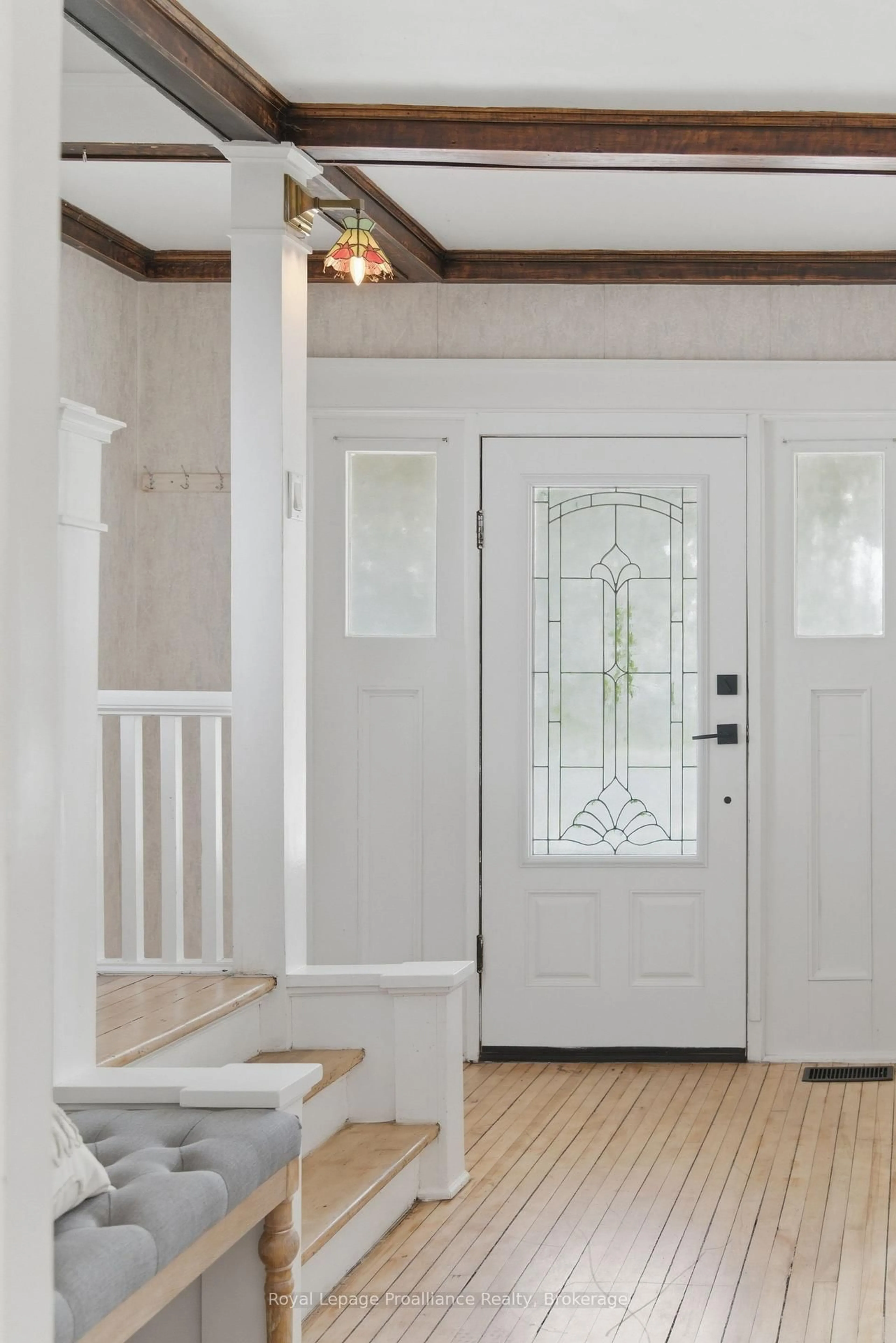 Indoor entryway for 82 Marmora St, Quinte West Ontario K8V 2J1