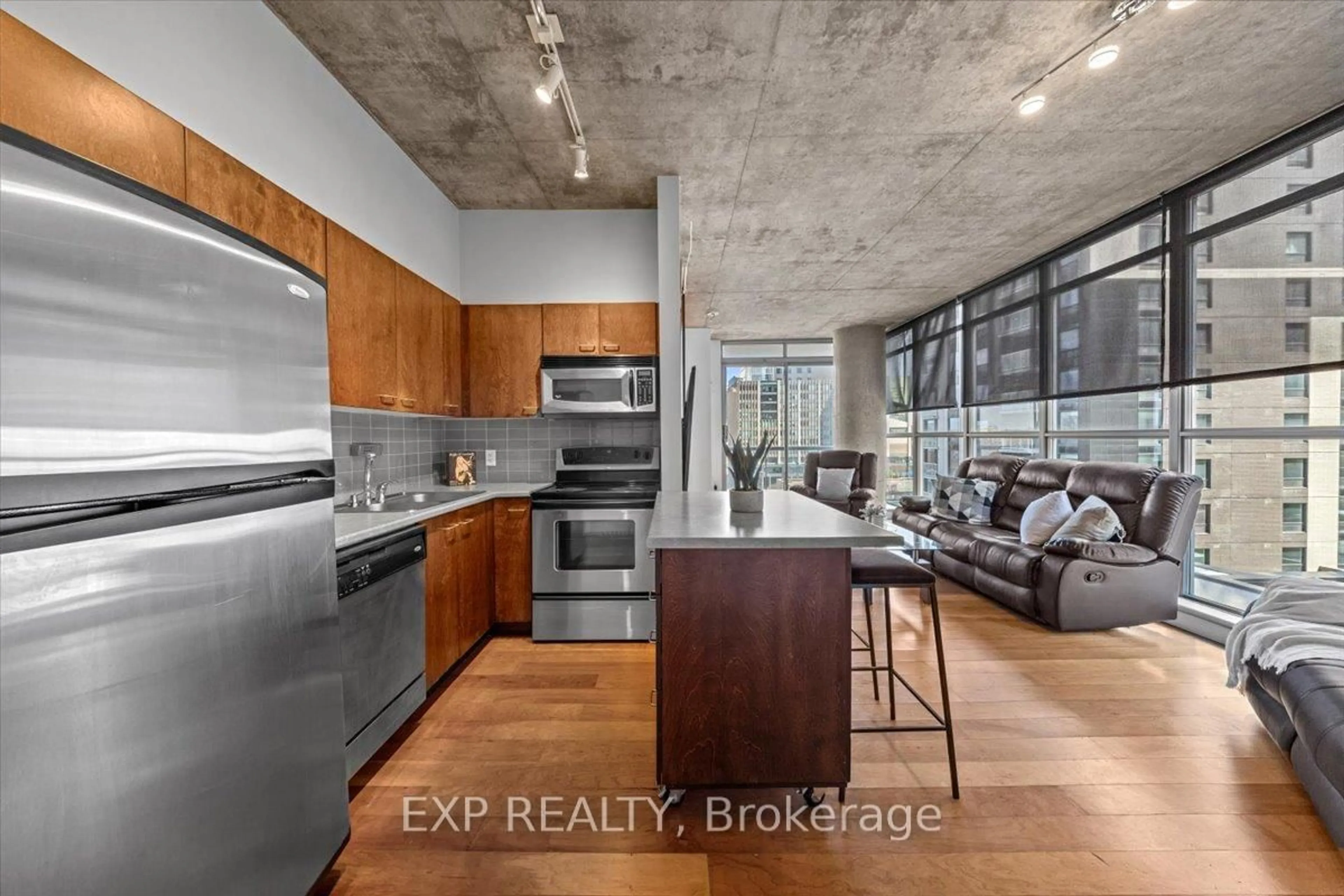 Open concept kitchen, unknown for 179 GEORGE St #603, Ottawa Ontario K1N 1J8
