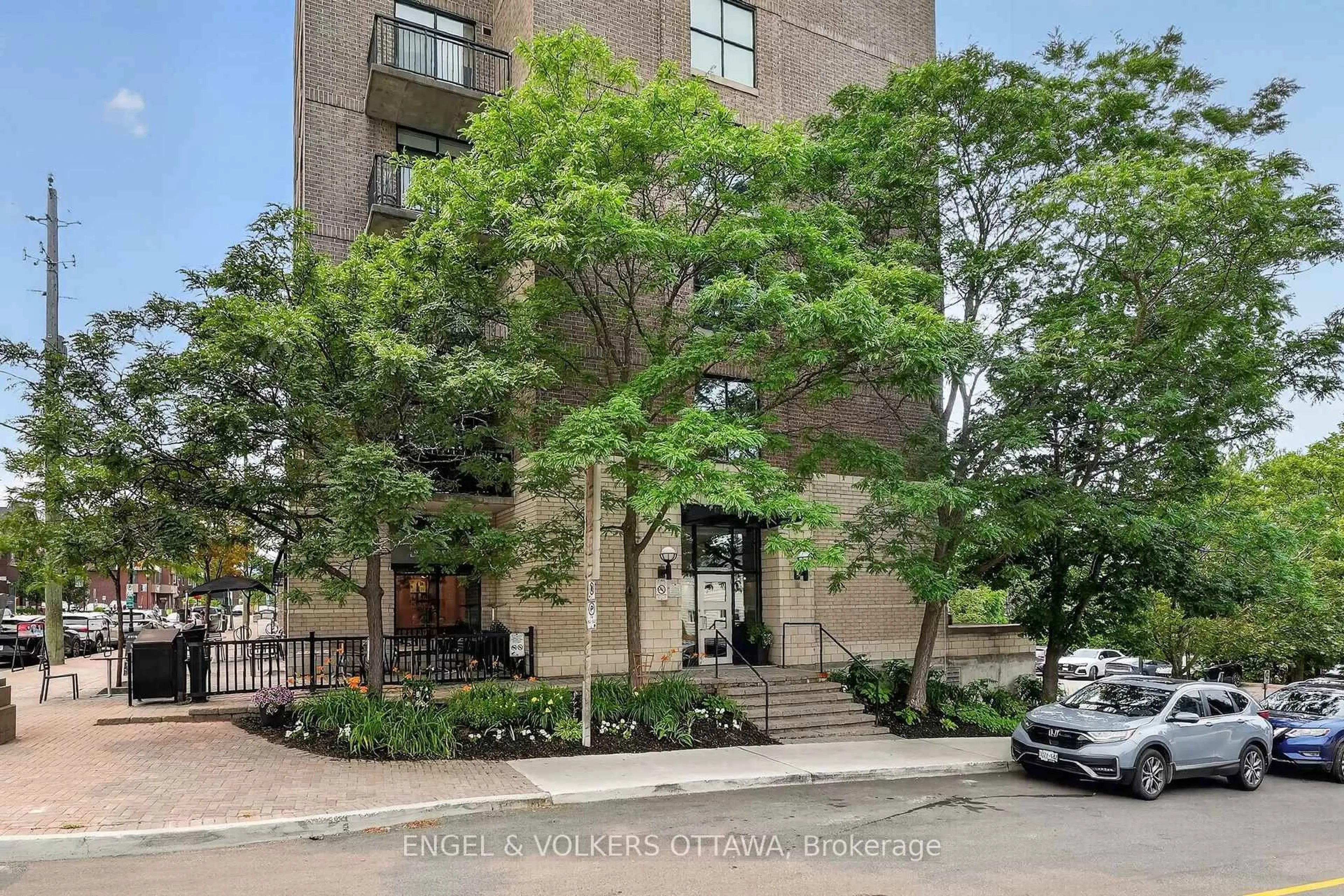 Unknown for 150 Caroline Ave #203, Ottawa Ontario K1Y 4X8