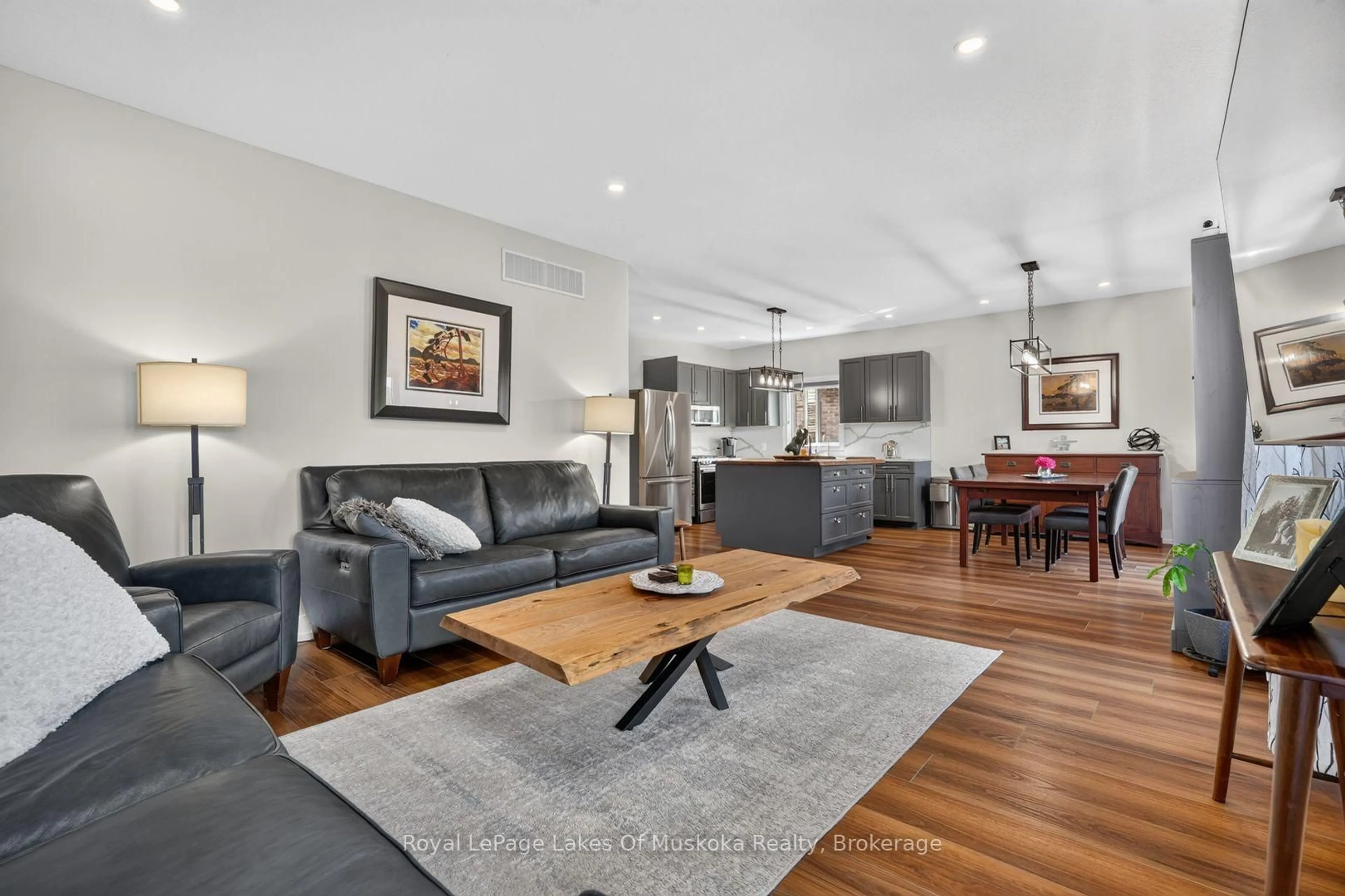Living room with furniture, unknown for 11 Braeside Cres, Huntsville Ontario P1H 0C5