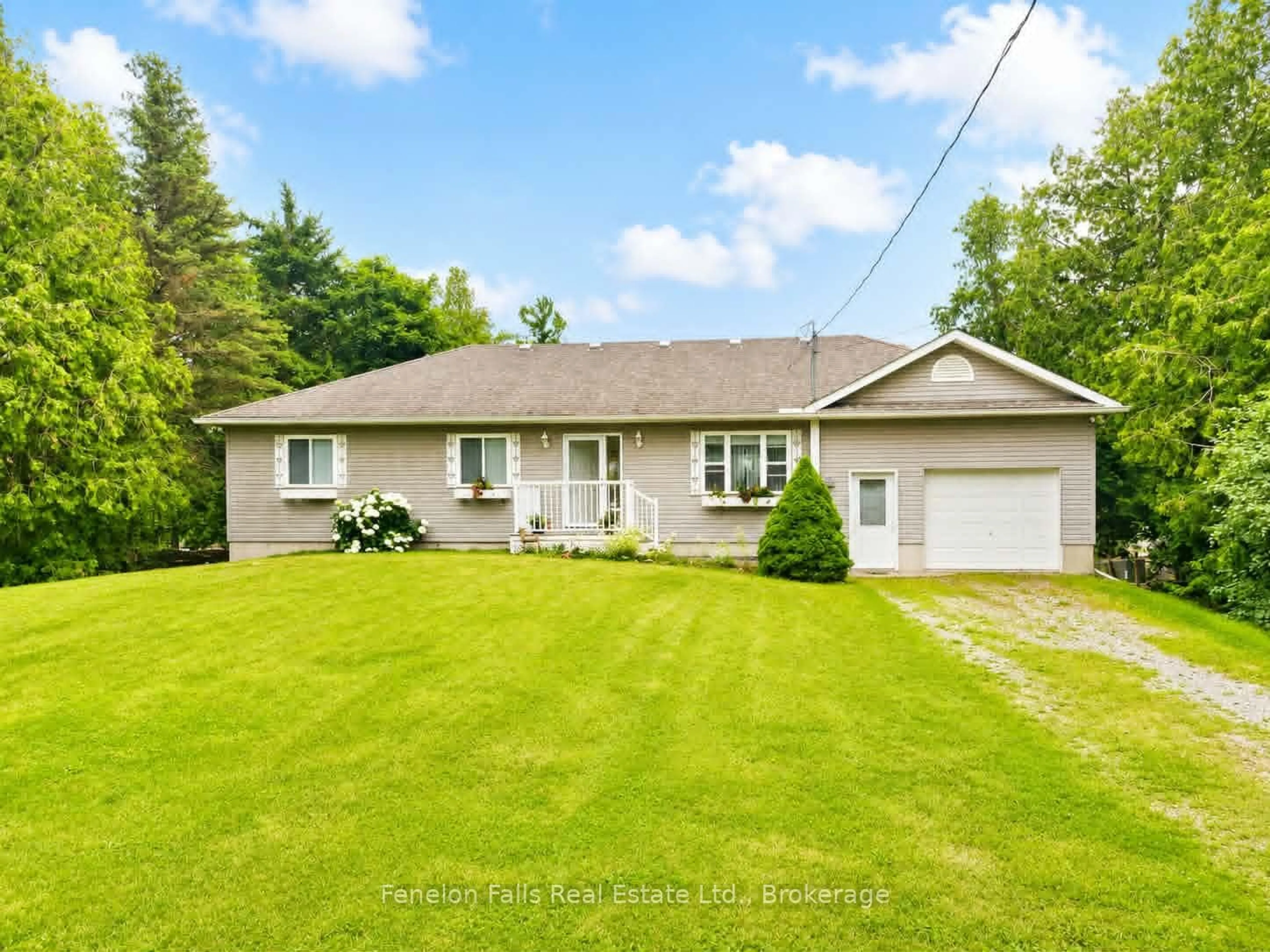 Home with vinyl exterior material, street for 226 Francis St, Kawartha Lakes Ontario K0M 1N0