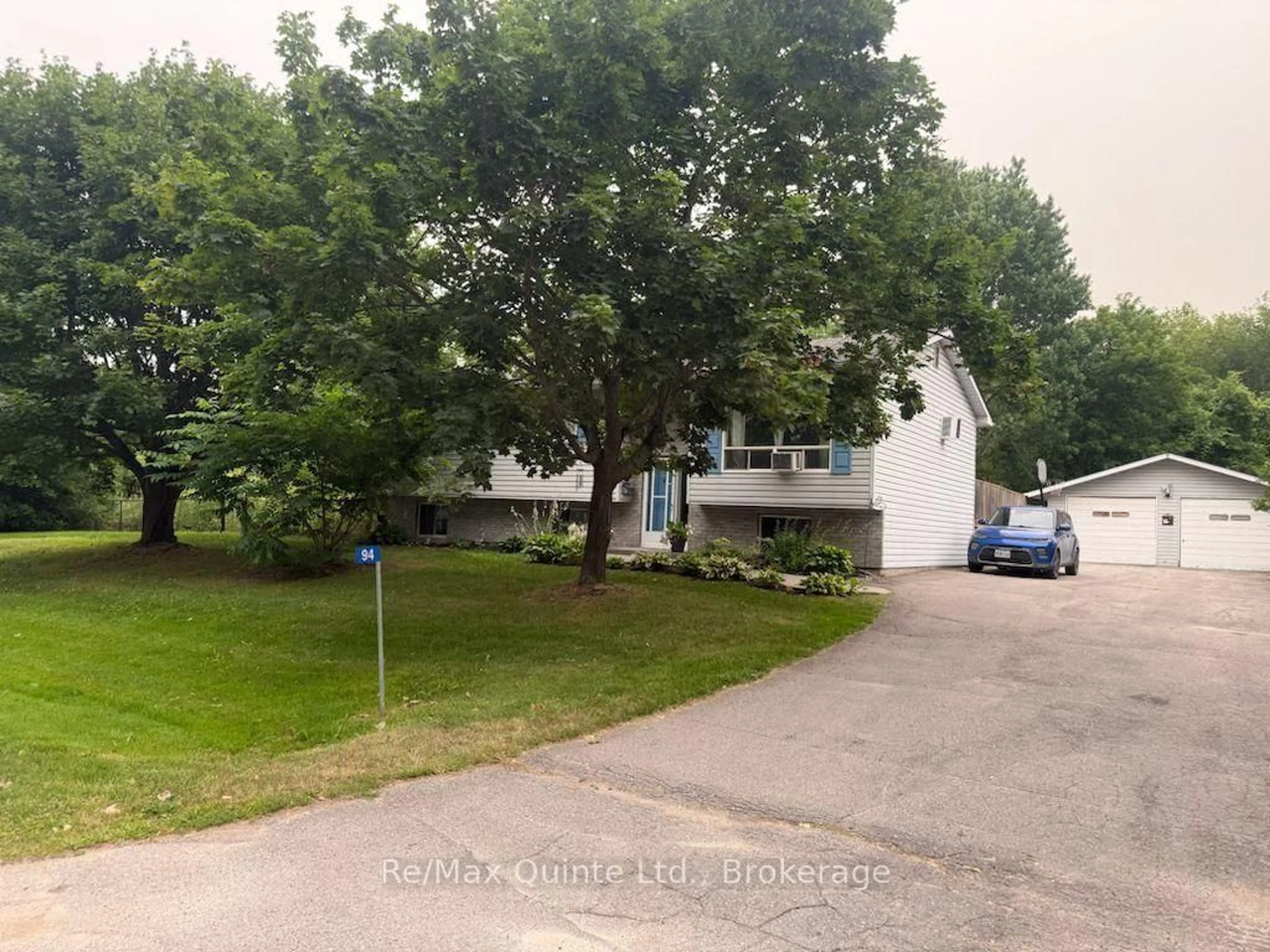 A pic from outside/outdoor area/front of a property/back of a property/a pic from drone, street for 94 Grenville Park Dr, Hastings Ontario K0K 2C0