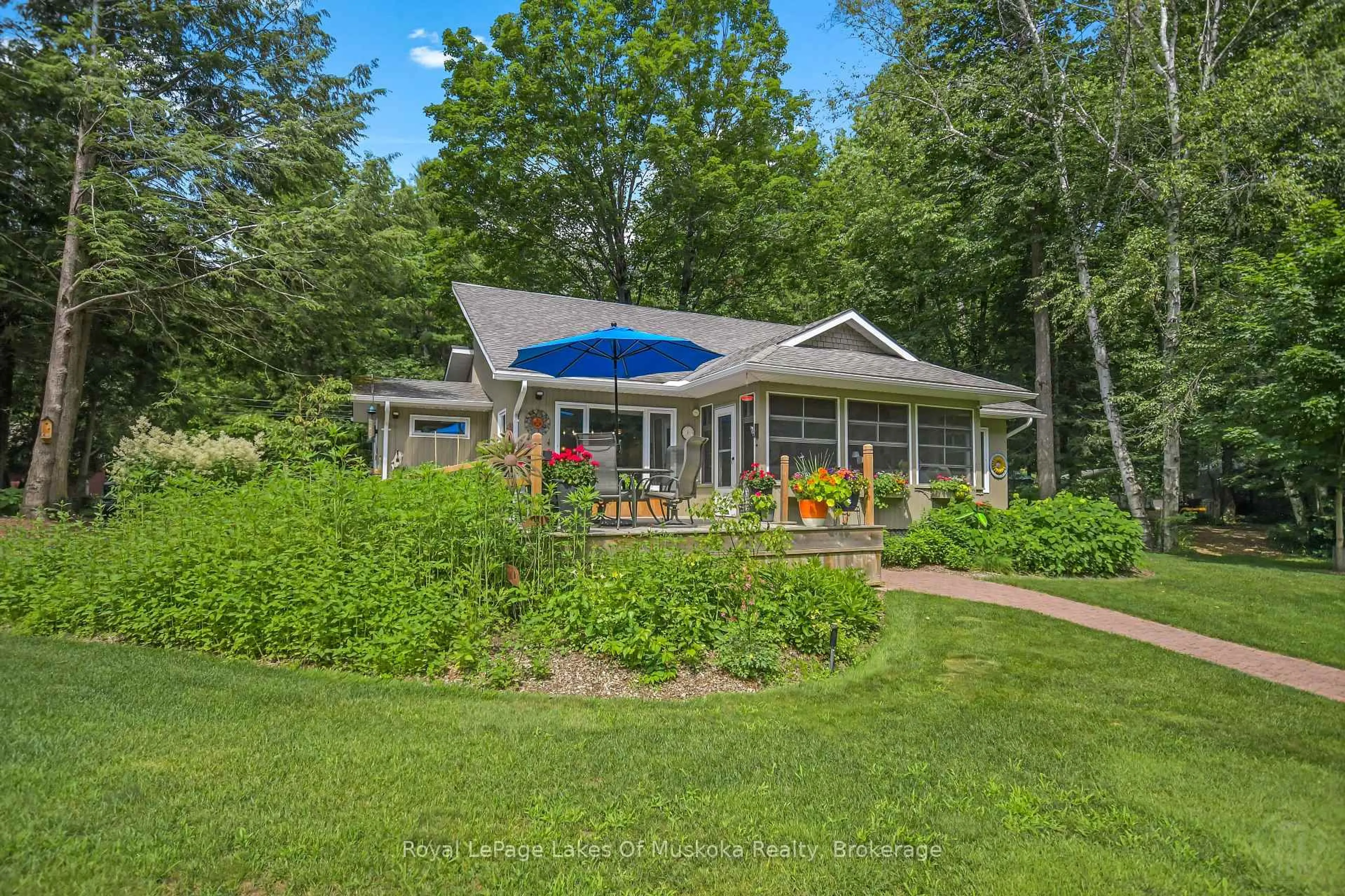 Patio, water/lake/river/ocean view for 15 Summer Lane, Bracebridge Ontario P1L 0G6