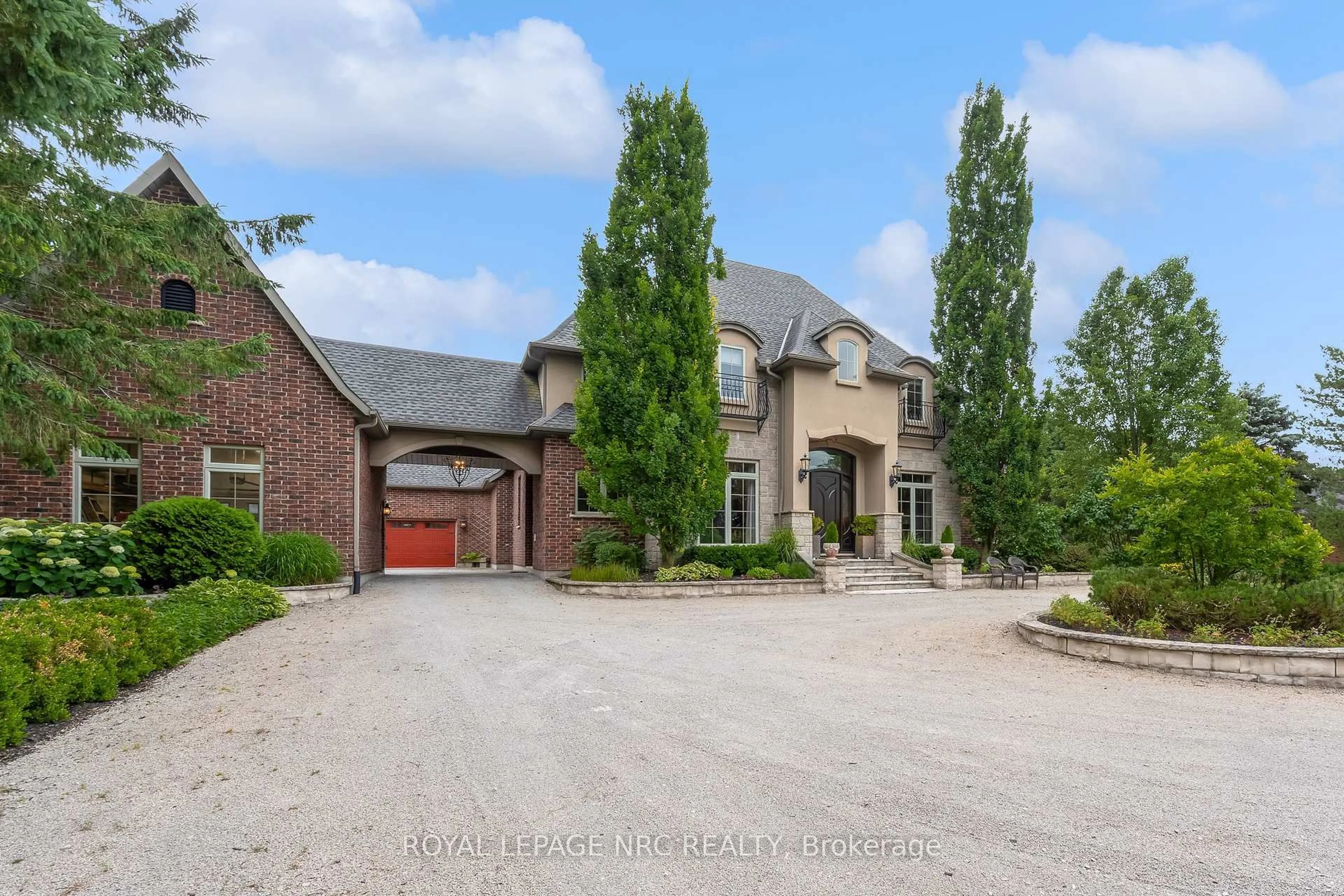 Home with brick exterior material, street for 1323 Effingham St, Pelham Ontario L0S 1M0